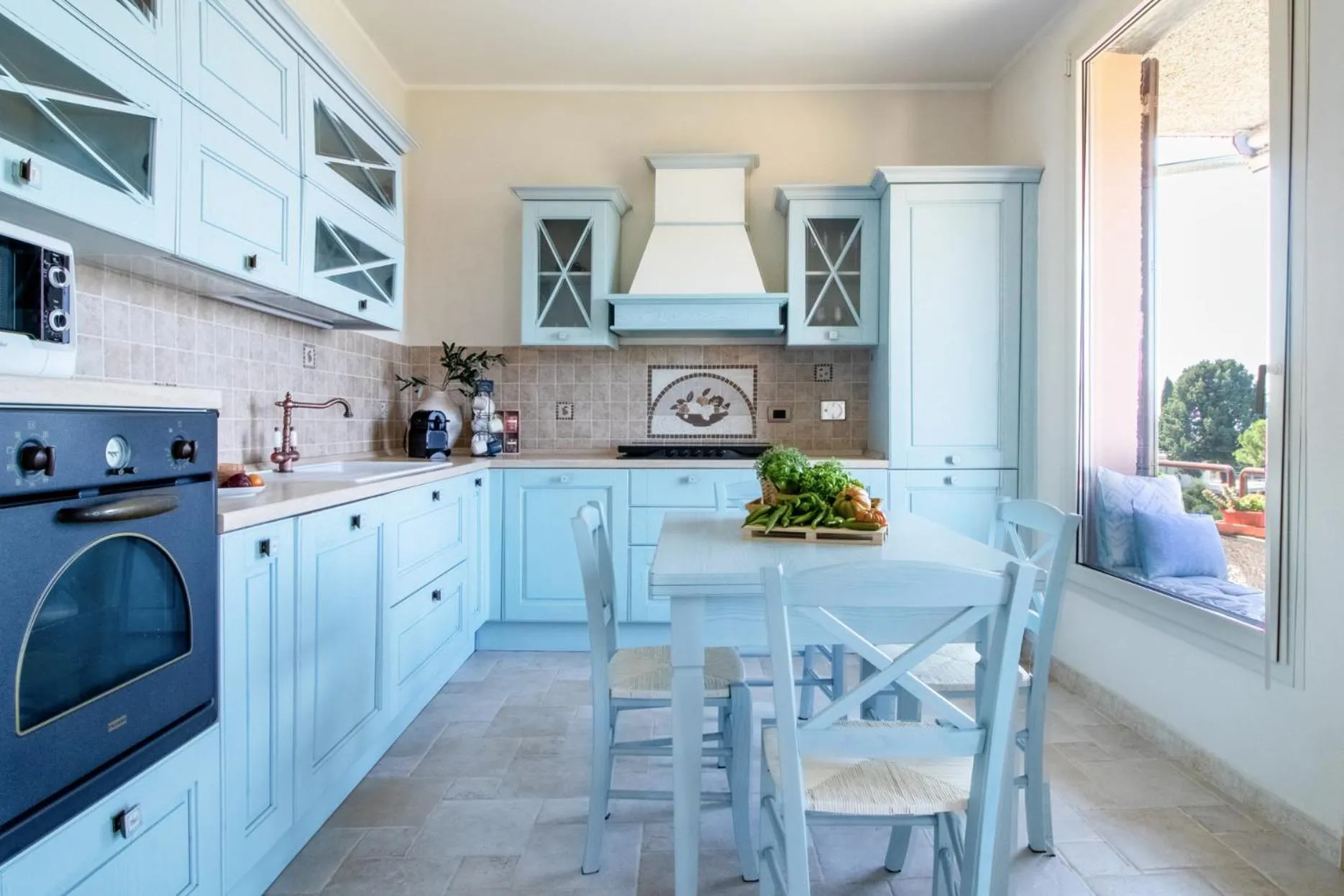 Kitchen or kitchenette in Villa Silvia Apartment - Private Pool