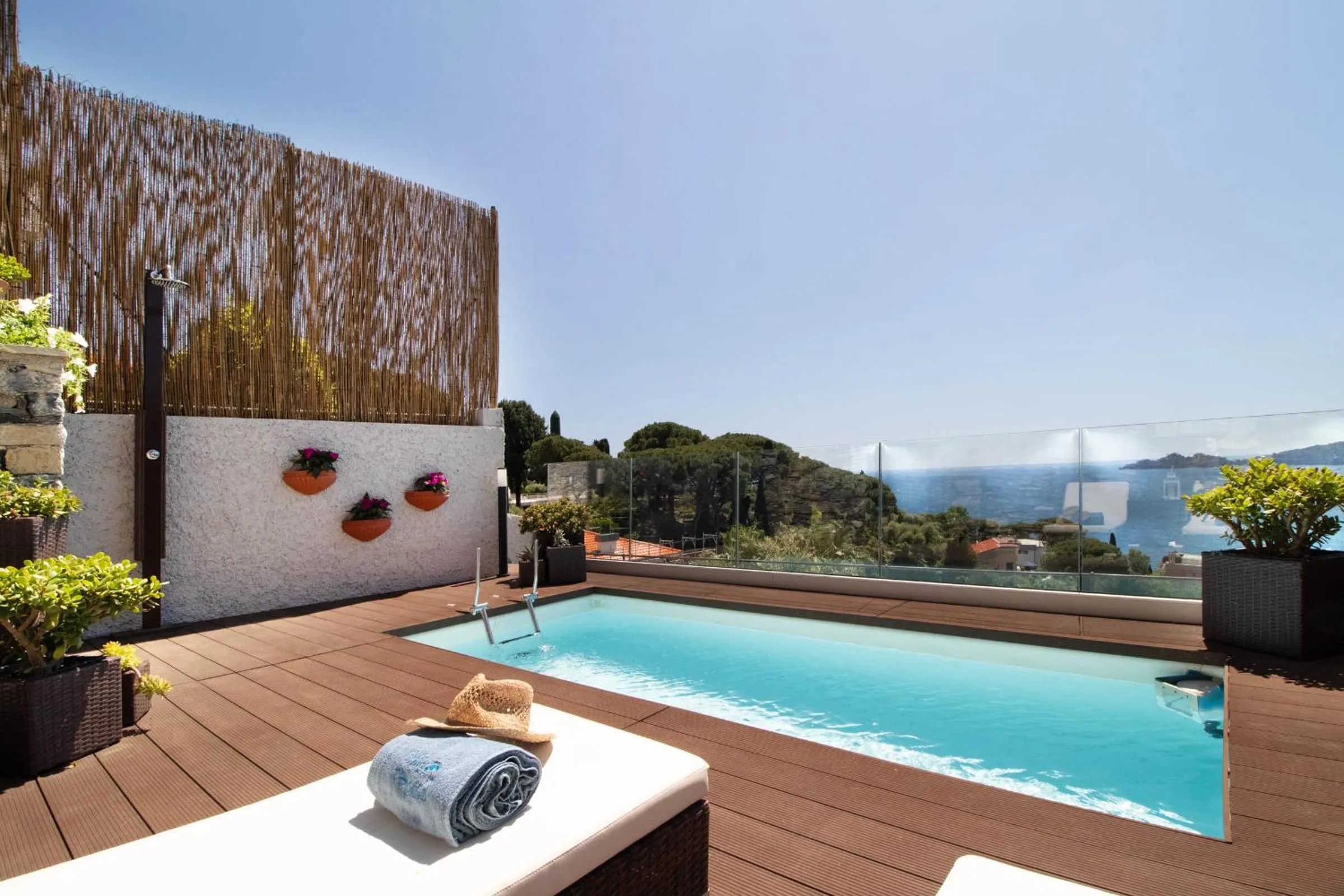 Swimming pool in Villa Silvia Apartment - Private Pool