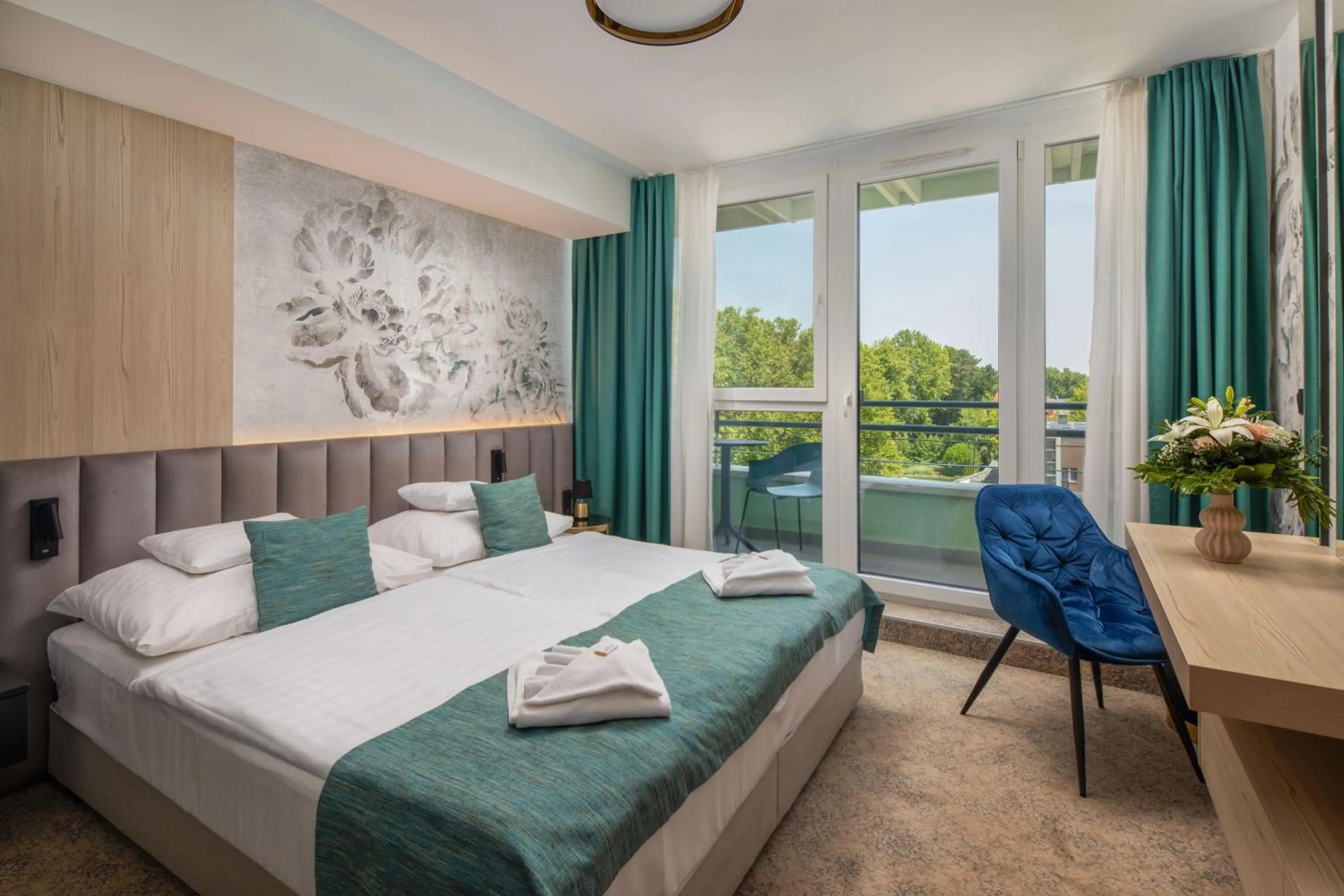 Photo of the whole room, Bed in Sungarden Wellness Hotel Siófok