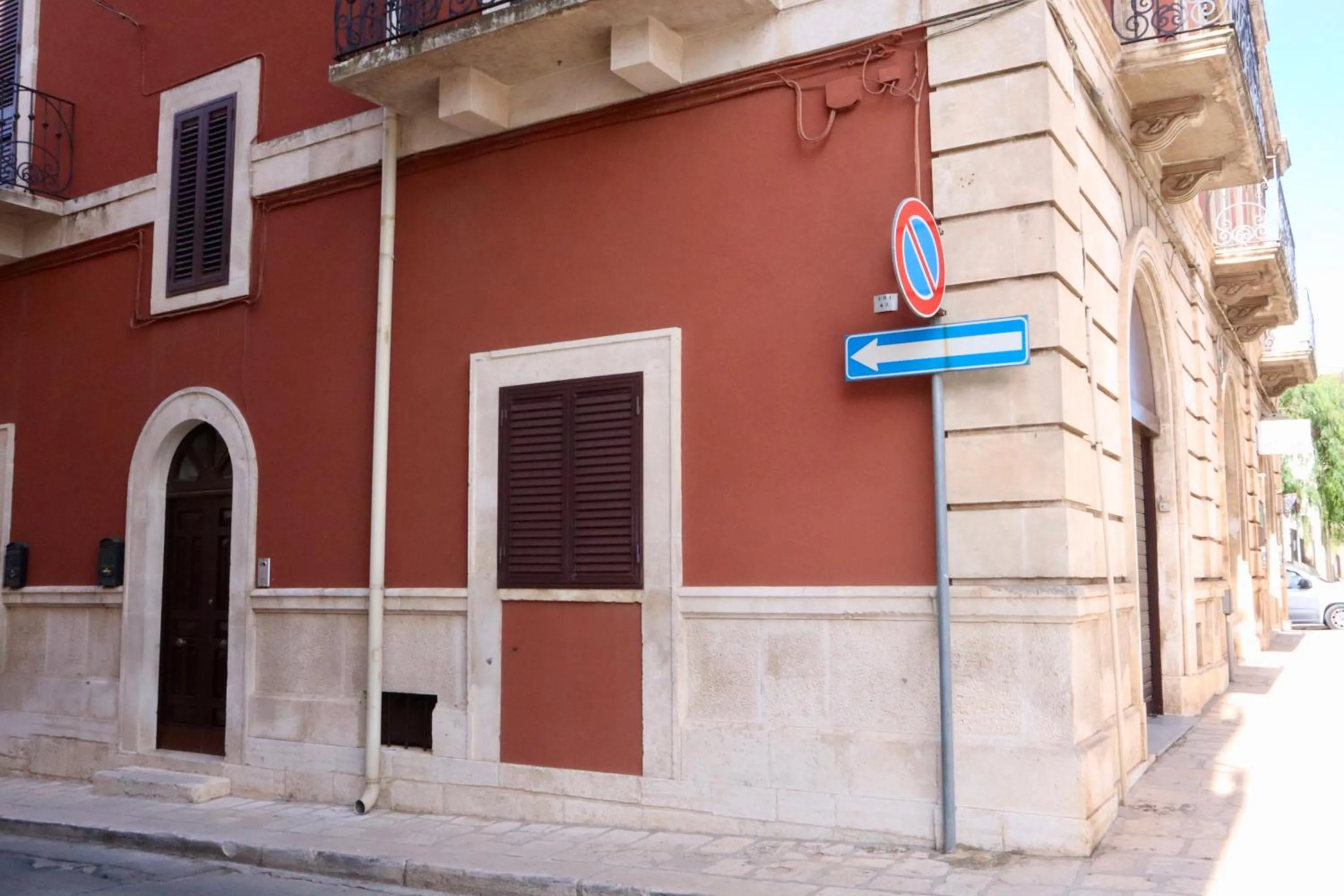 Facade/entrance in Dante 2 B&B