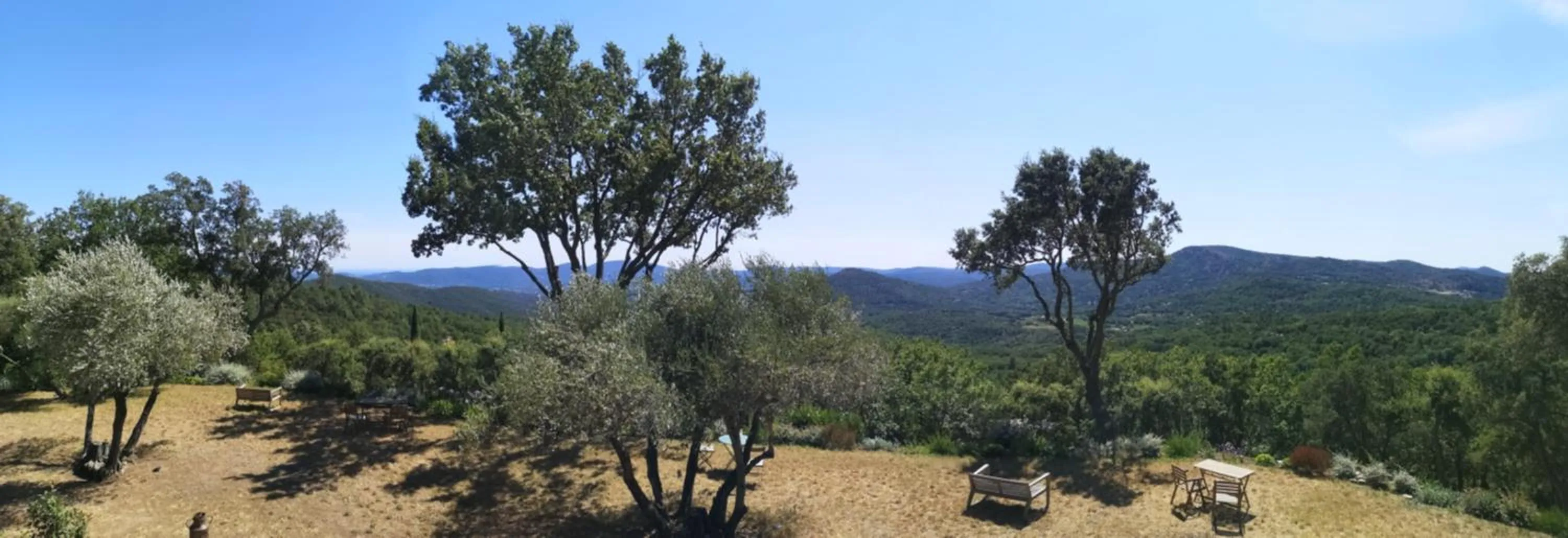 Mountain view in Domaine des Chênes de la Galline