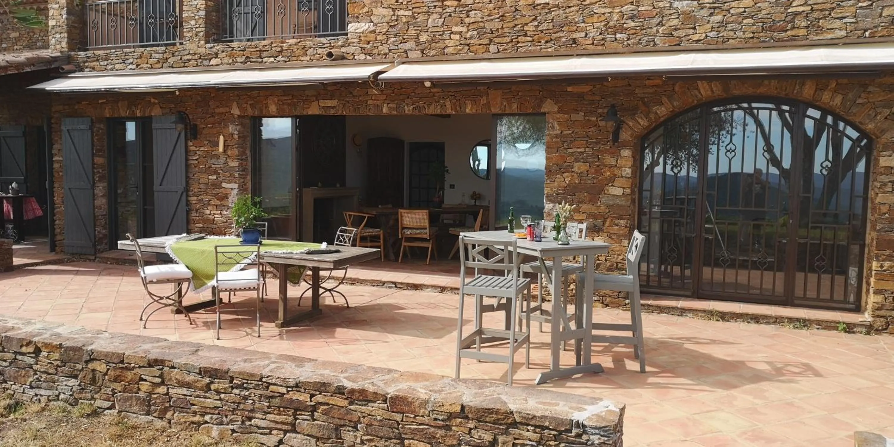 Patio in Domaine des Chênes de la Galline