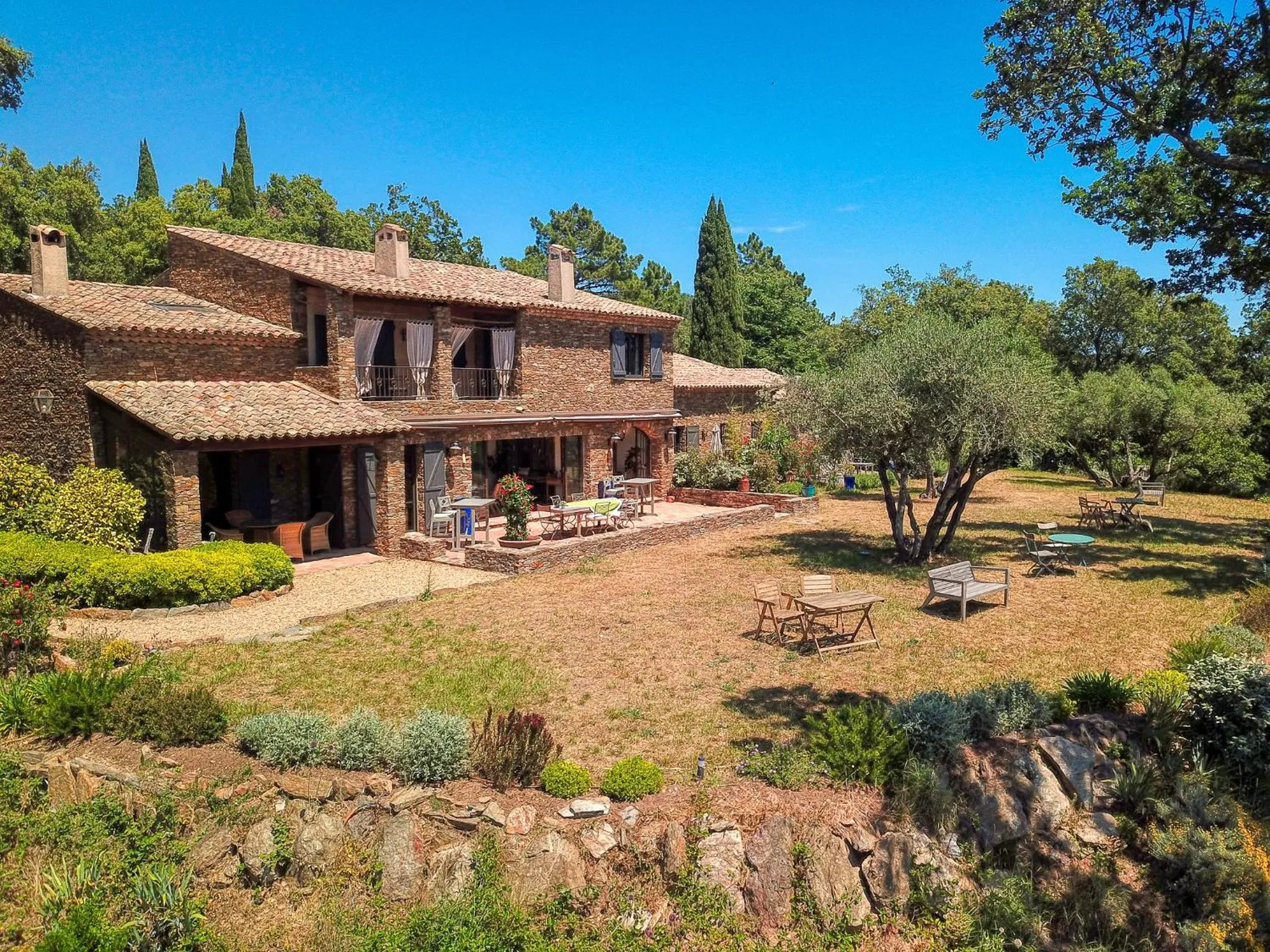 Property building in Domaine des Chênes de la Galline