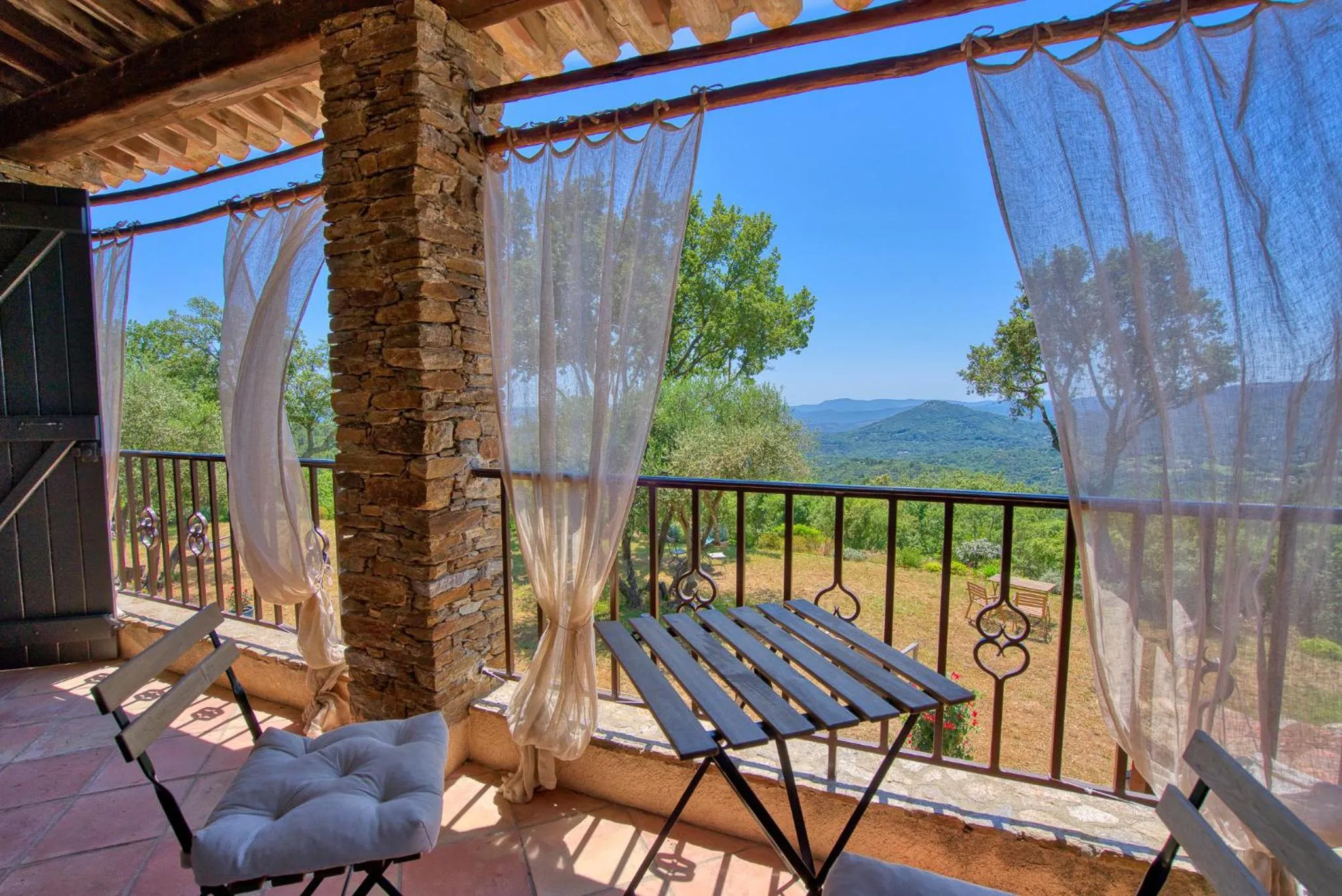 Patio in Domaine des Chênes de la Galline