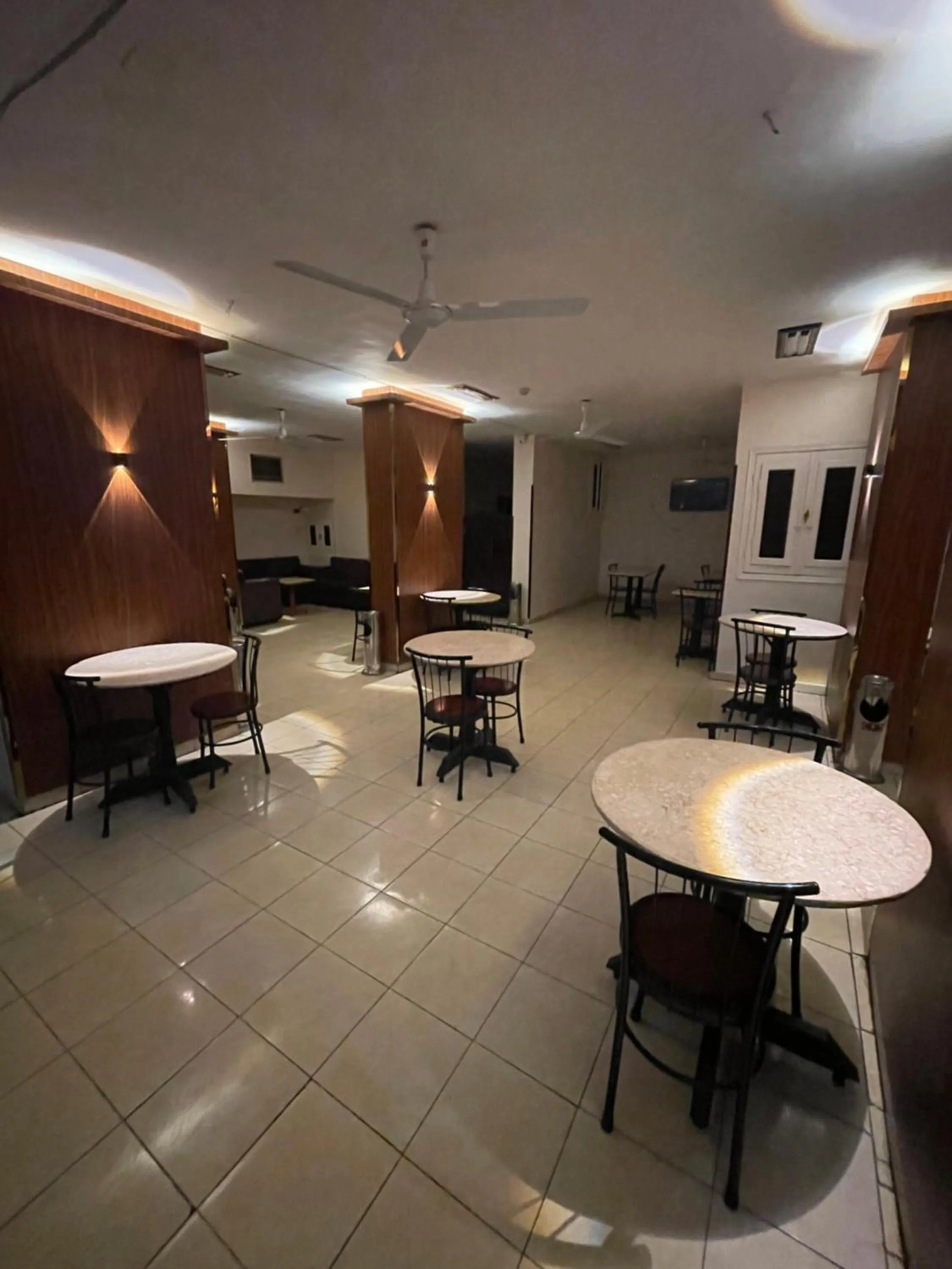 Restaurant/places to eat in Grand Hotel Qena