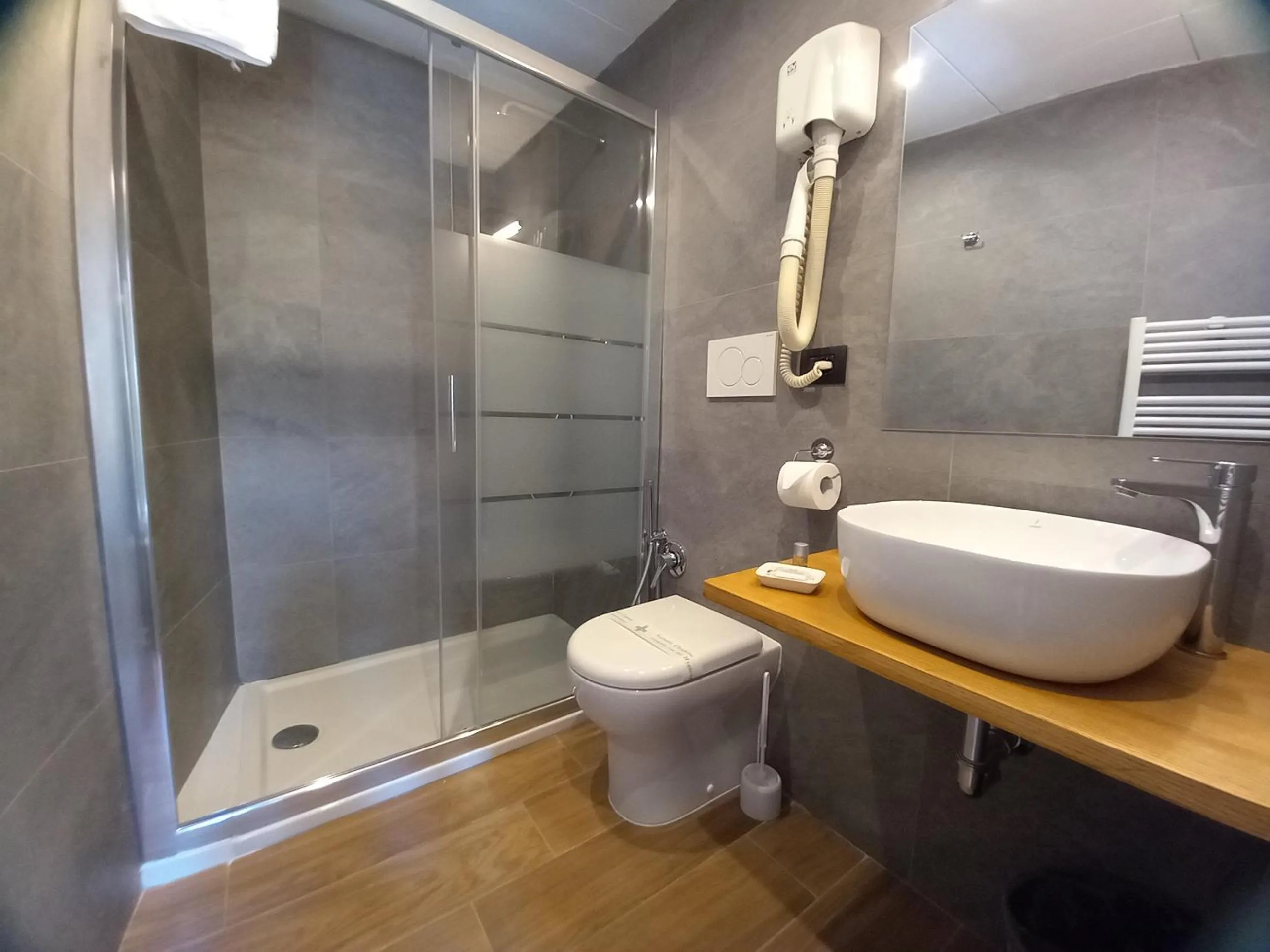 Bathroom in Hotel Camilla Firenze