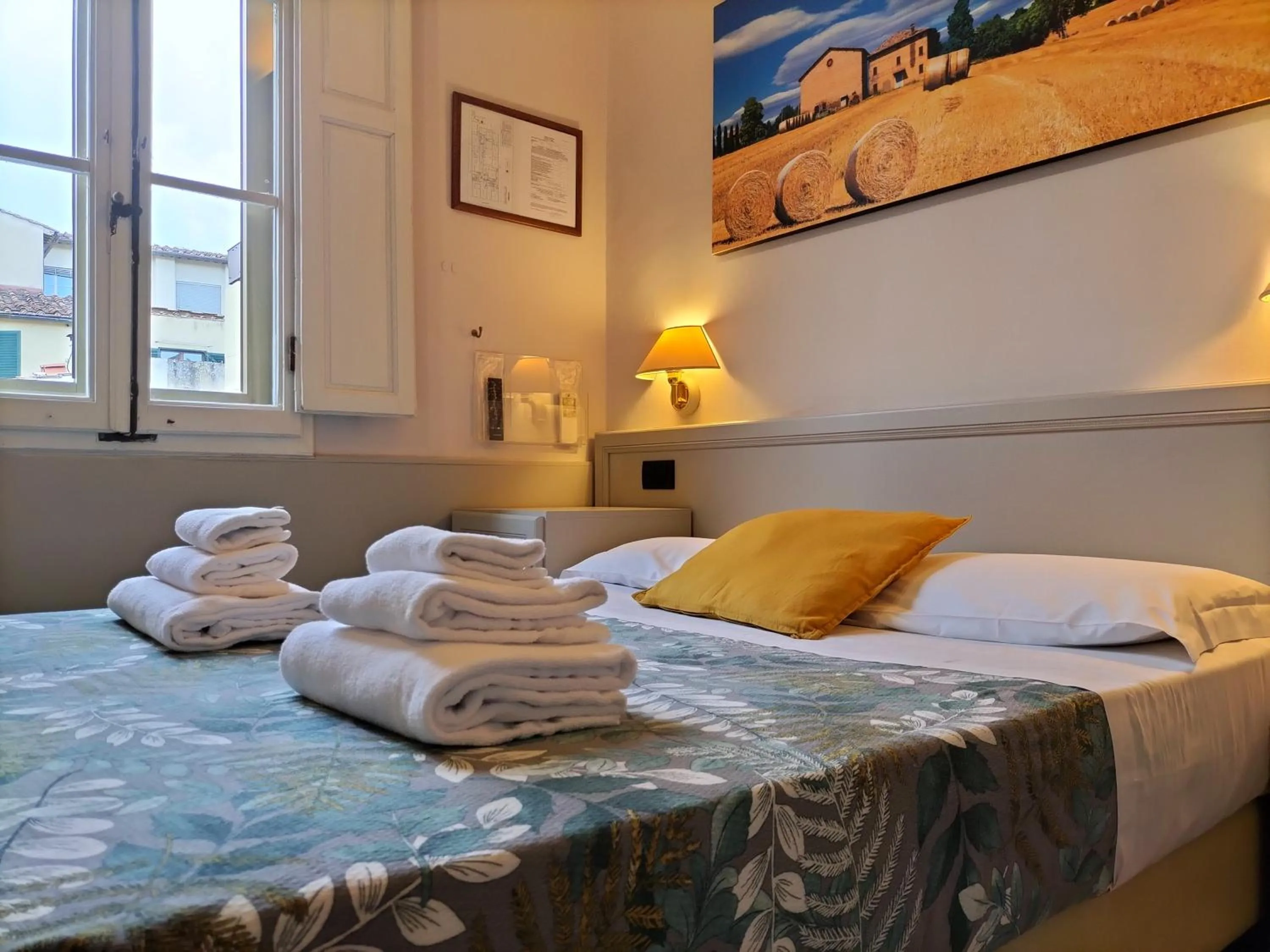 Bed in Hotel Camilla Firenze