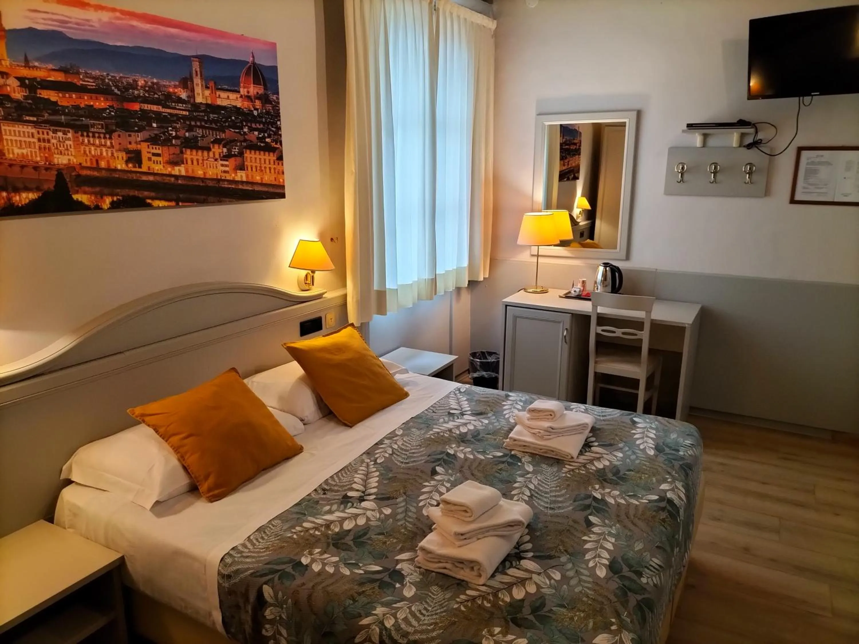 Bed in Hotel Camilla Firenze