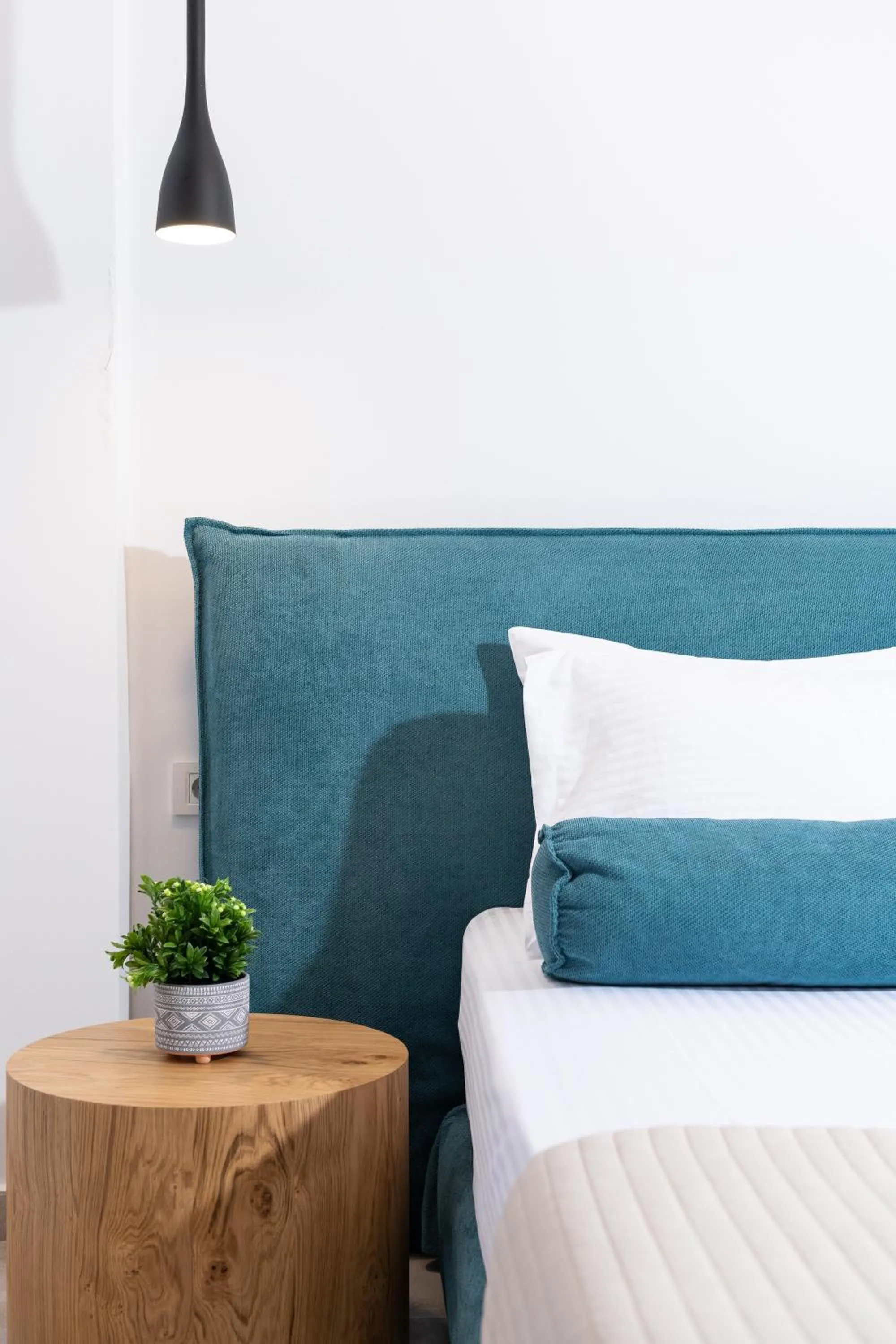 Decorative detail, Bed in Lithies Zante Living