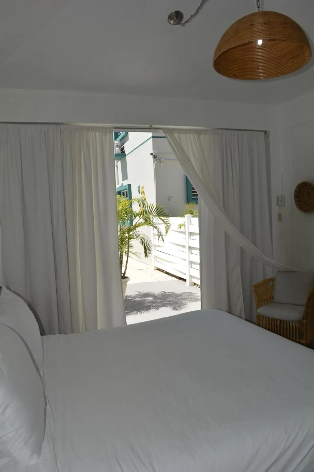 Bedroom, Bed in Turtle Bay Inn