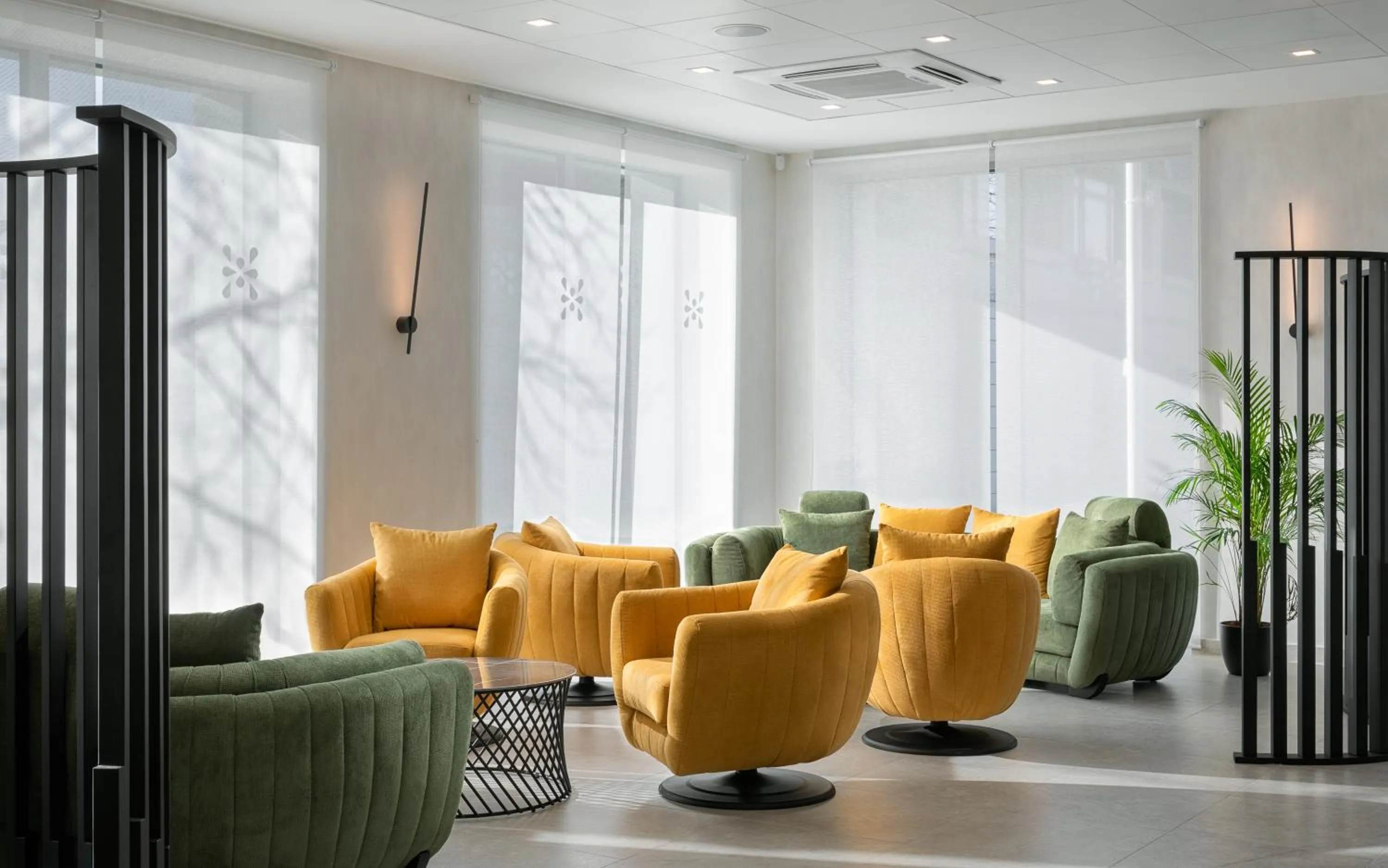 Lobby or reception in Hunguest Hotel Flóra