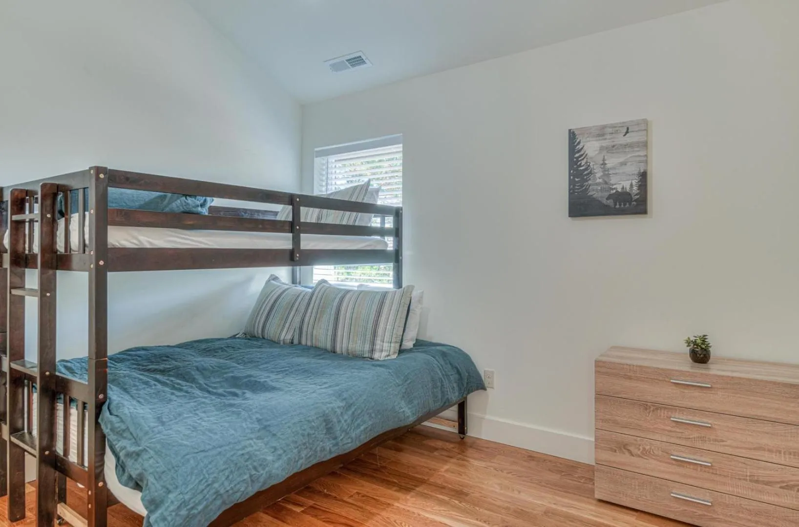 Bed in Kinglet - Unit 24