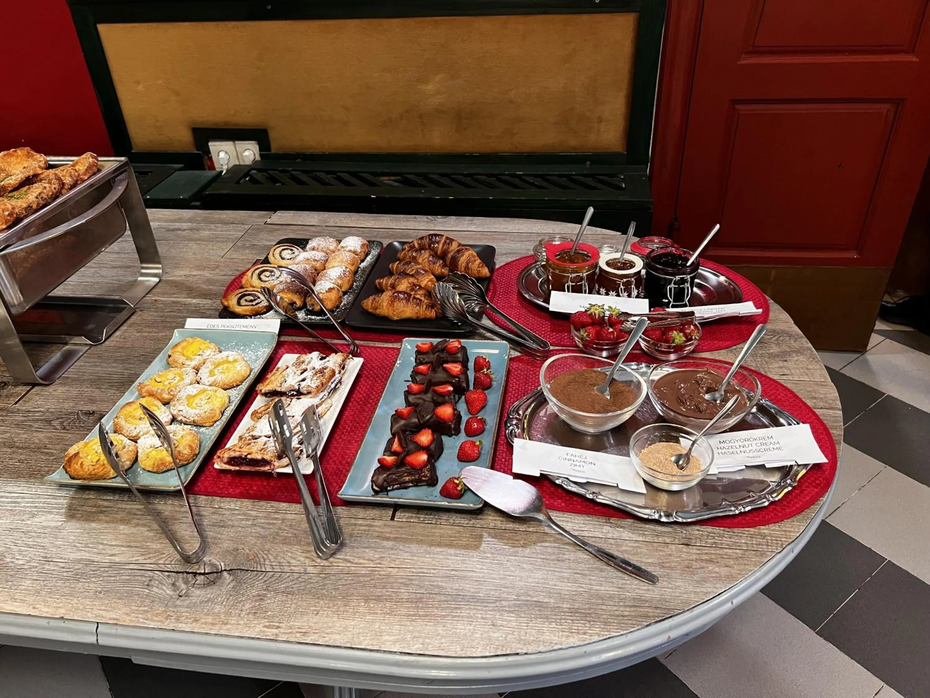 Restaurant/places to eat in Janus Boutique Hotel & Spa