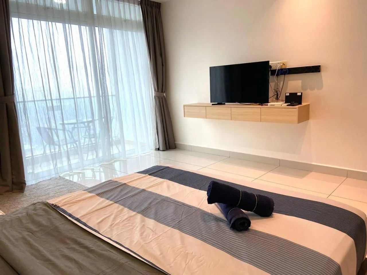 Bed in KSL D'Esplanade Apartment Suites by SC Homestay