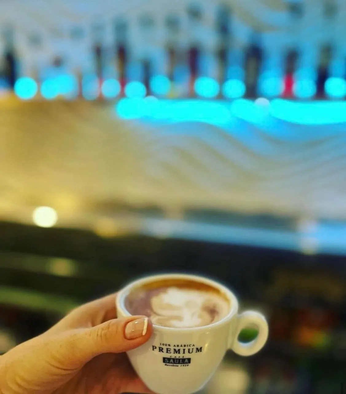 Restaurant/places to eat in COLIBRI