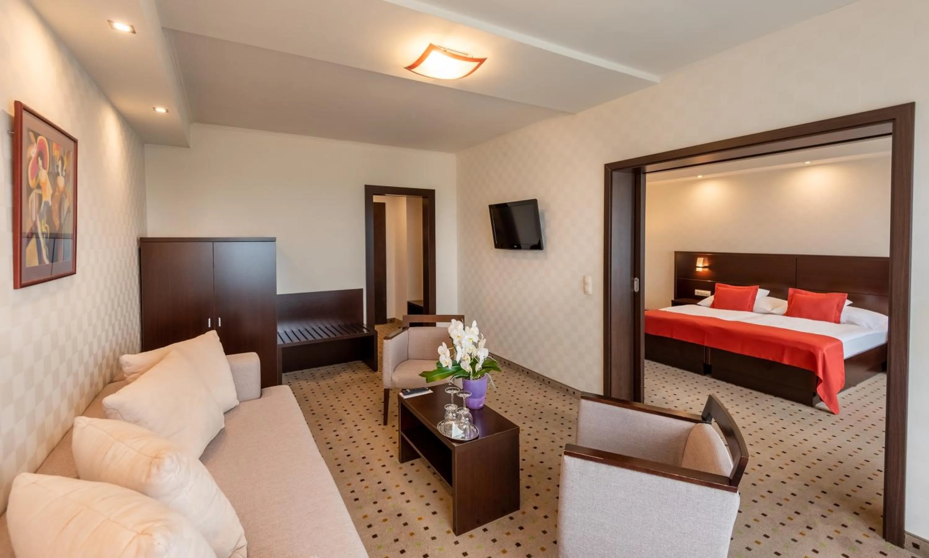 Living room, Bed in Hunguest Hotel Gyula