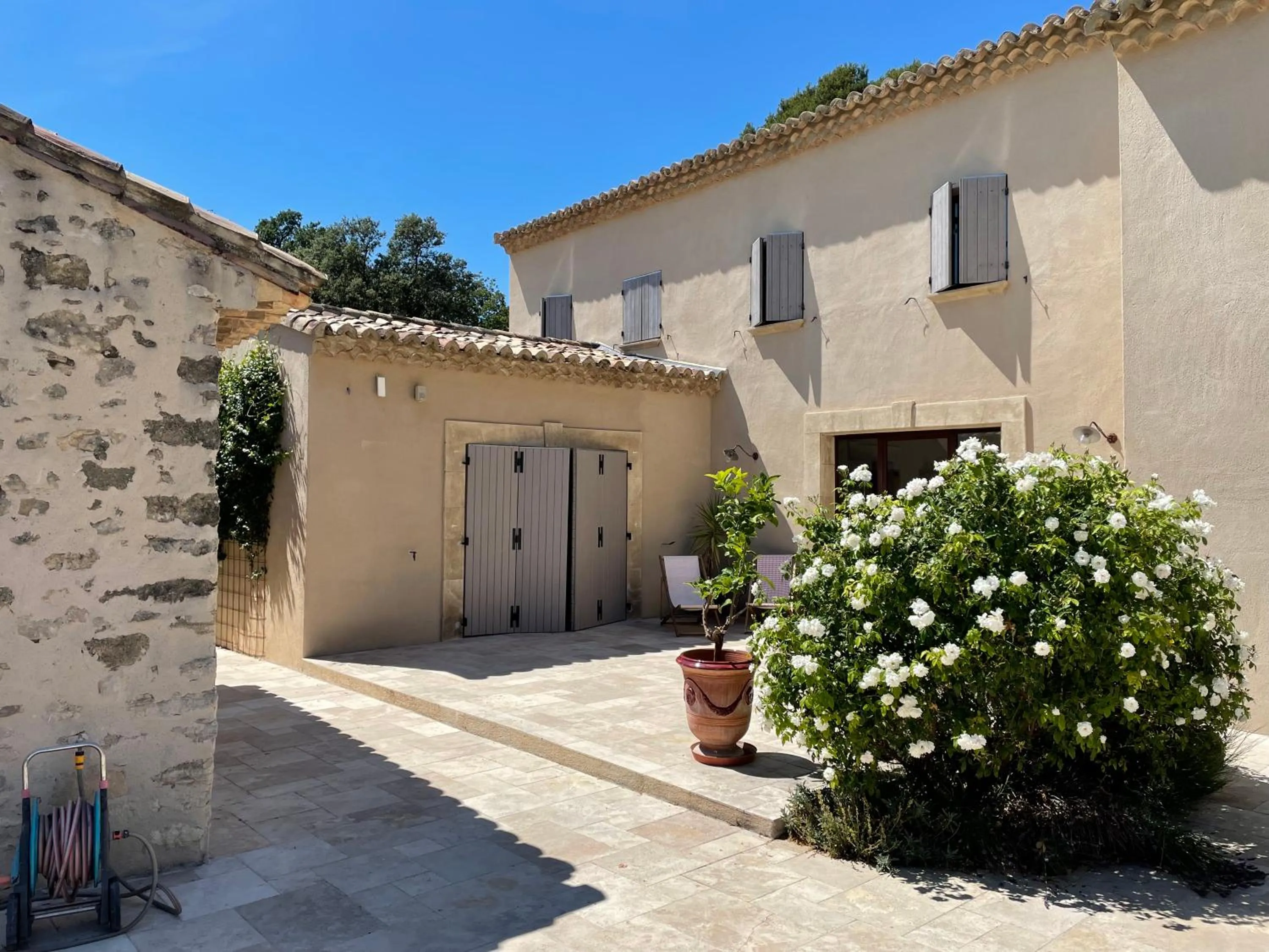 Property building in Côté Dentelles