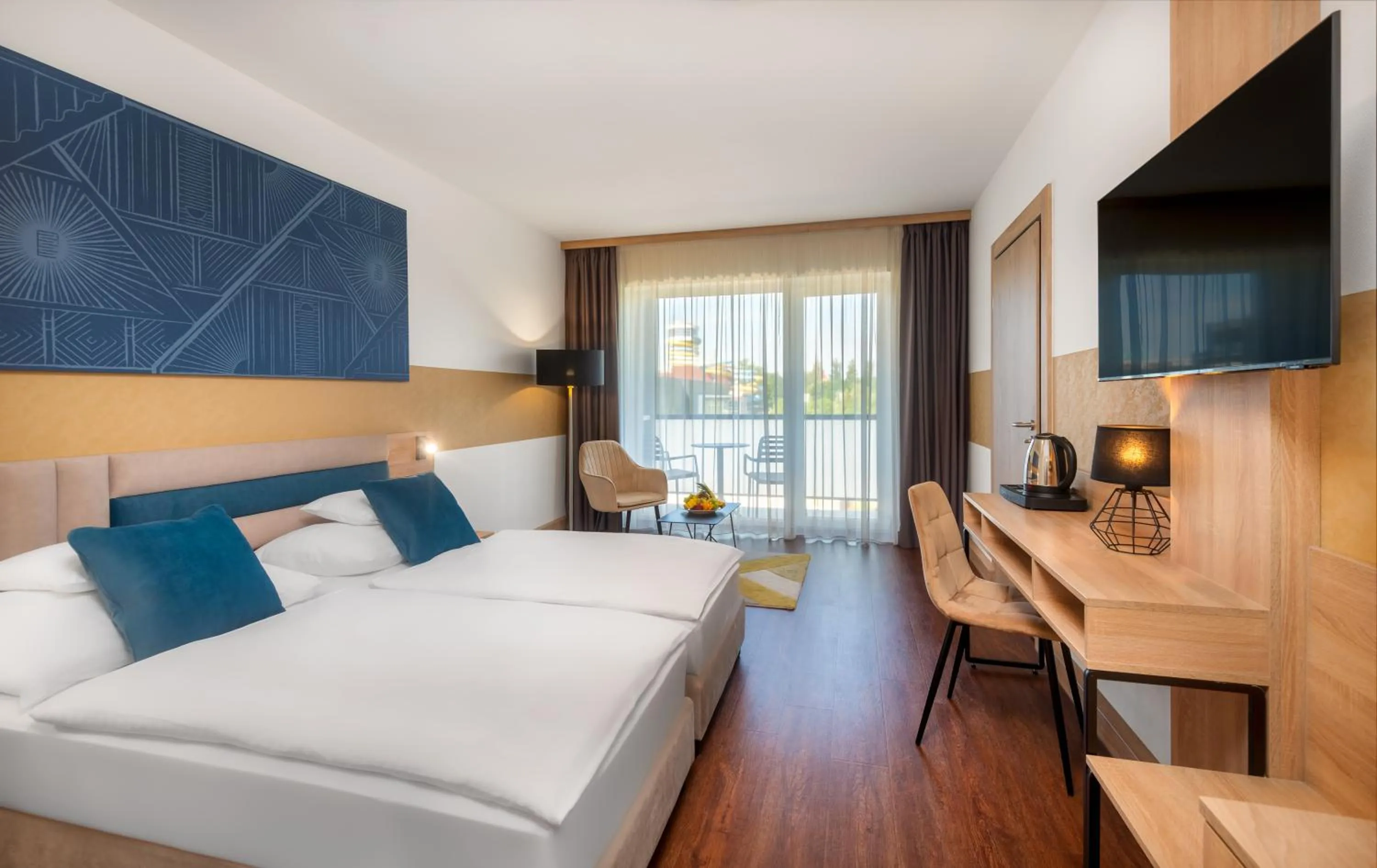 Property building, Bed in Hunguest Szeged - ex Forrás