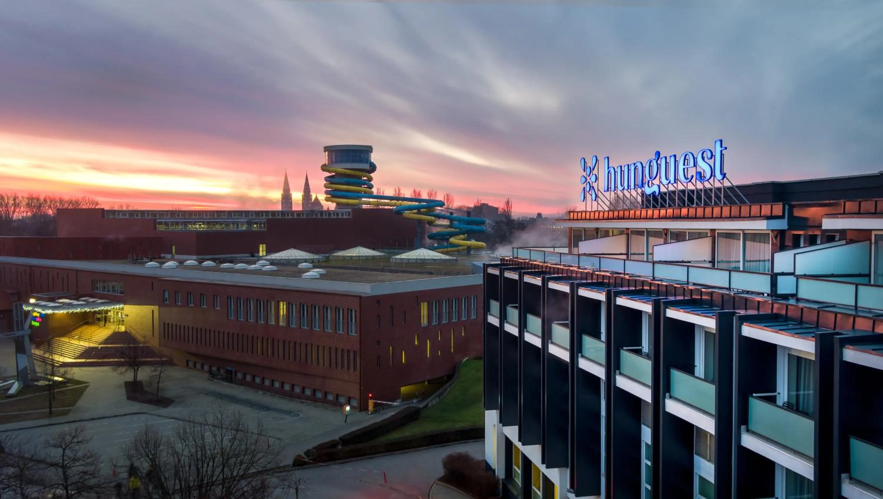 Property building in Hunguest Szeged - ex Forrás