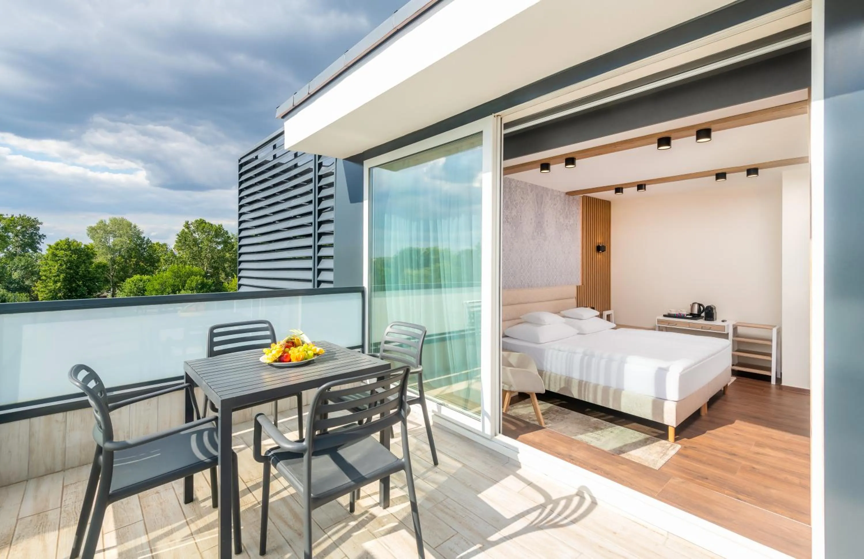 Property building, Bed in Hunguest Szeged - ex Forrás