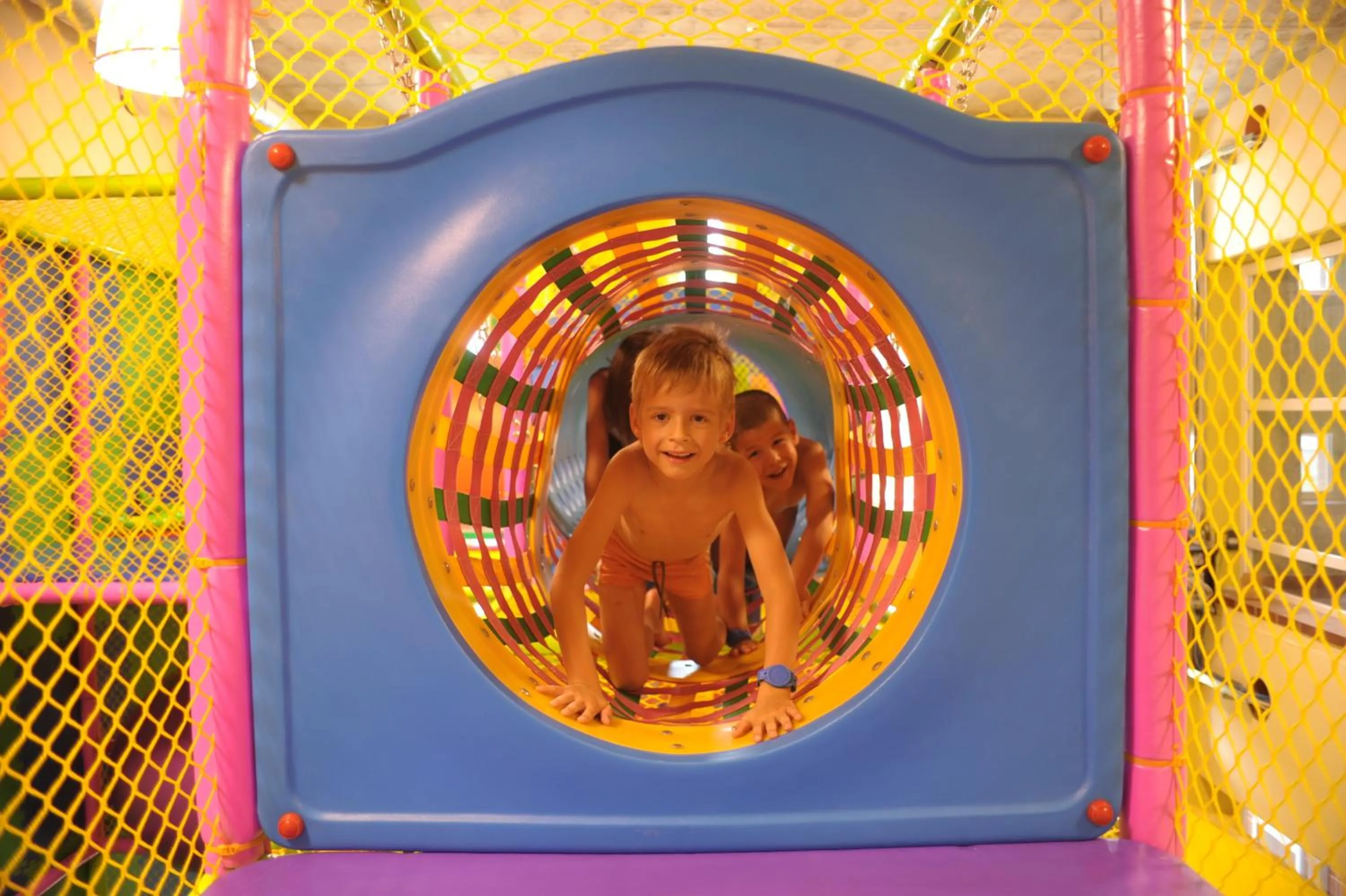 Children play ground in Hunguest Szeged - ex Forrás