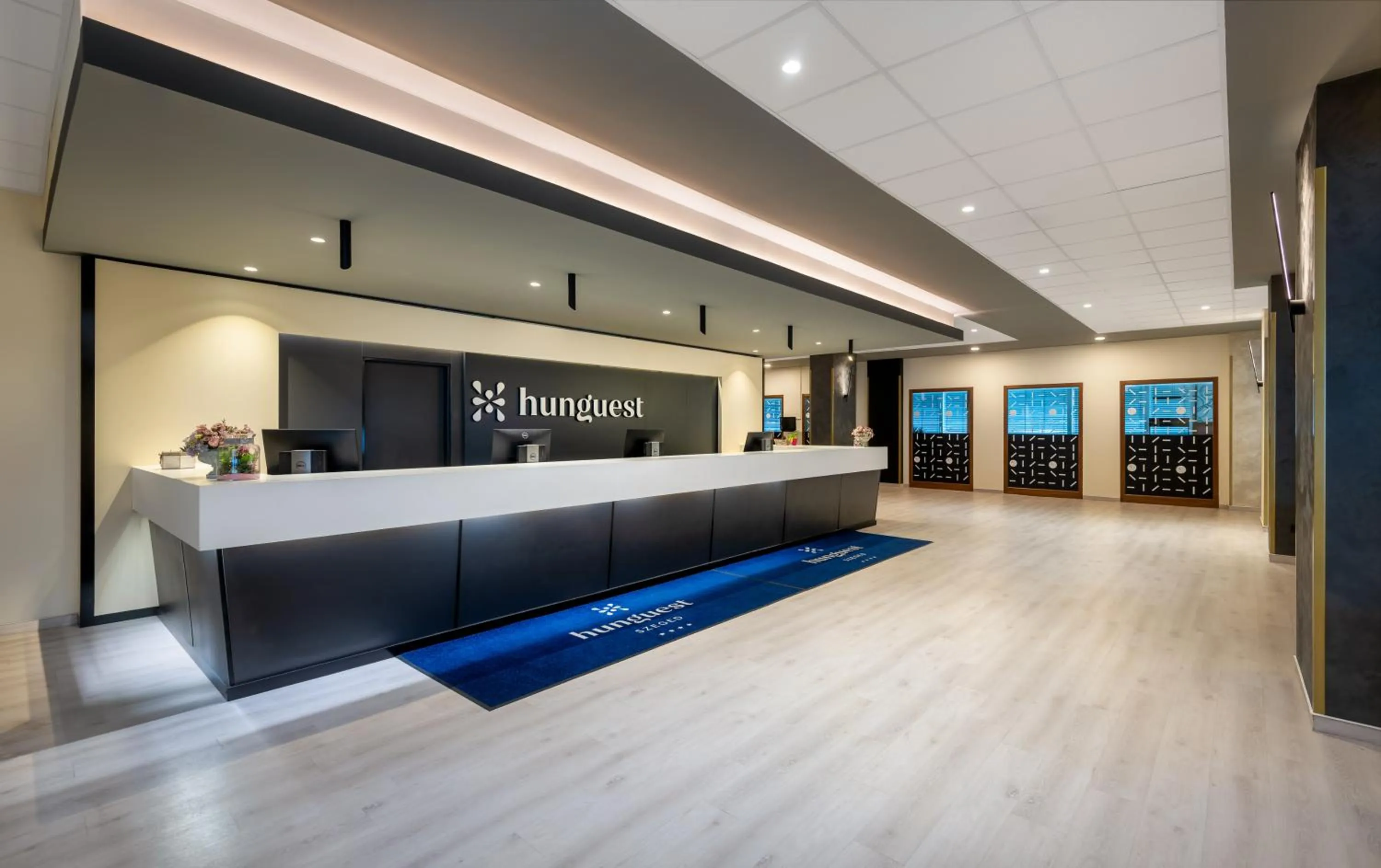 Lobby or reception in Hunguest Szeged - ex Forrás
