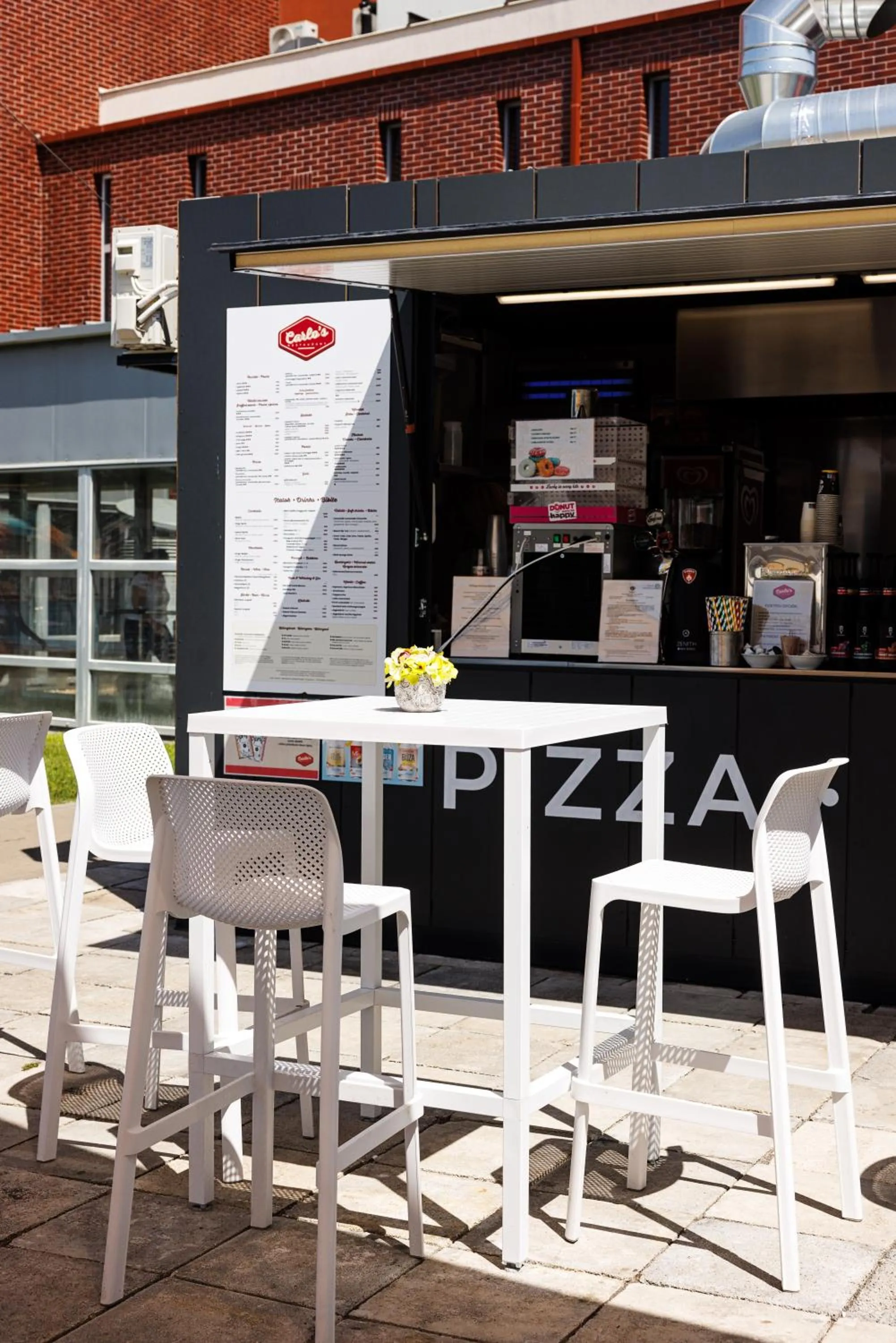 On-site shops in Hunguest Szeged - ex Forrás