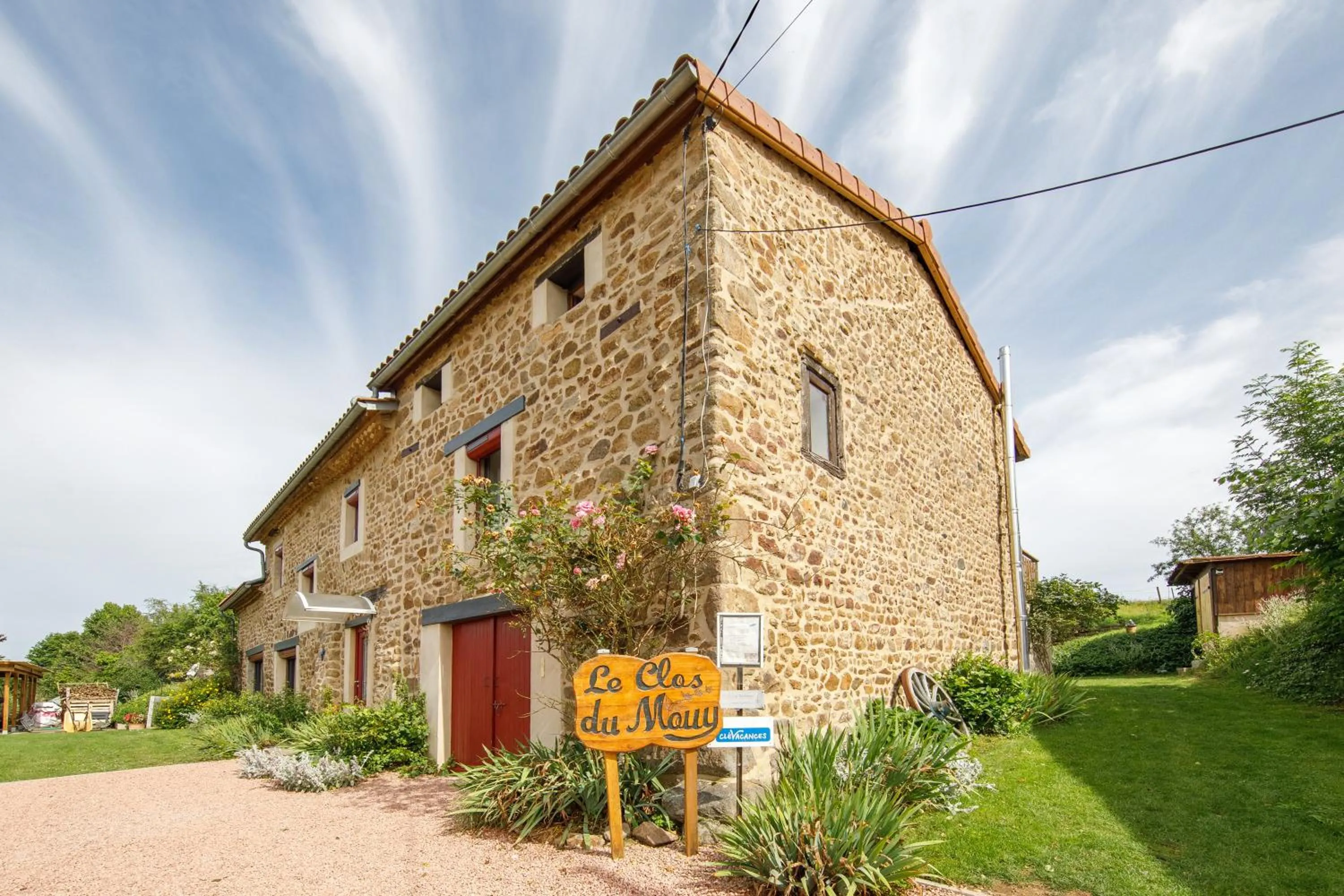 Property building in LE CLOS DU MOUY