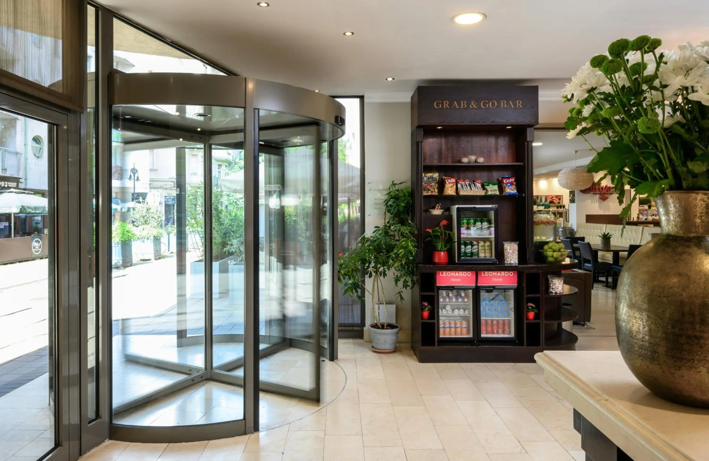 Lobby or reception in Leonardo Hotel Budapest