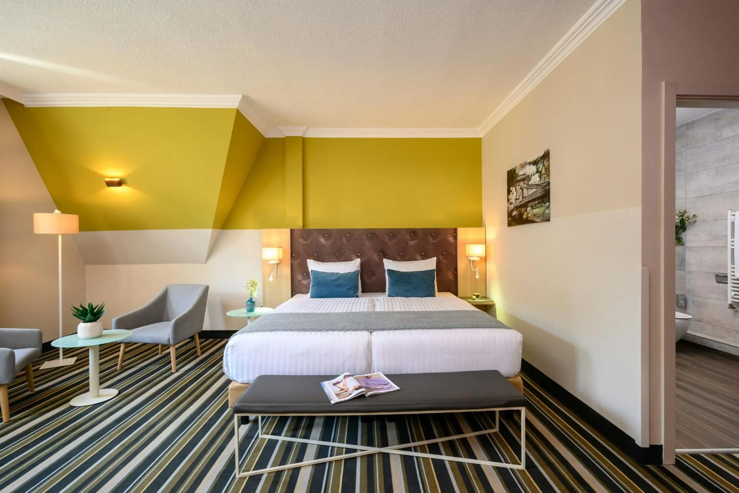 Bedroom, Bed in Leonardo Hotel Budapest