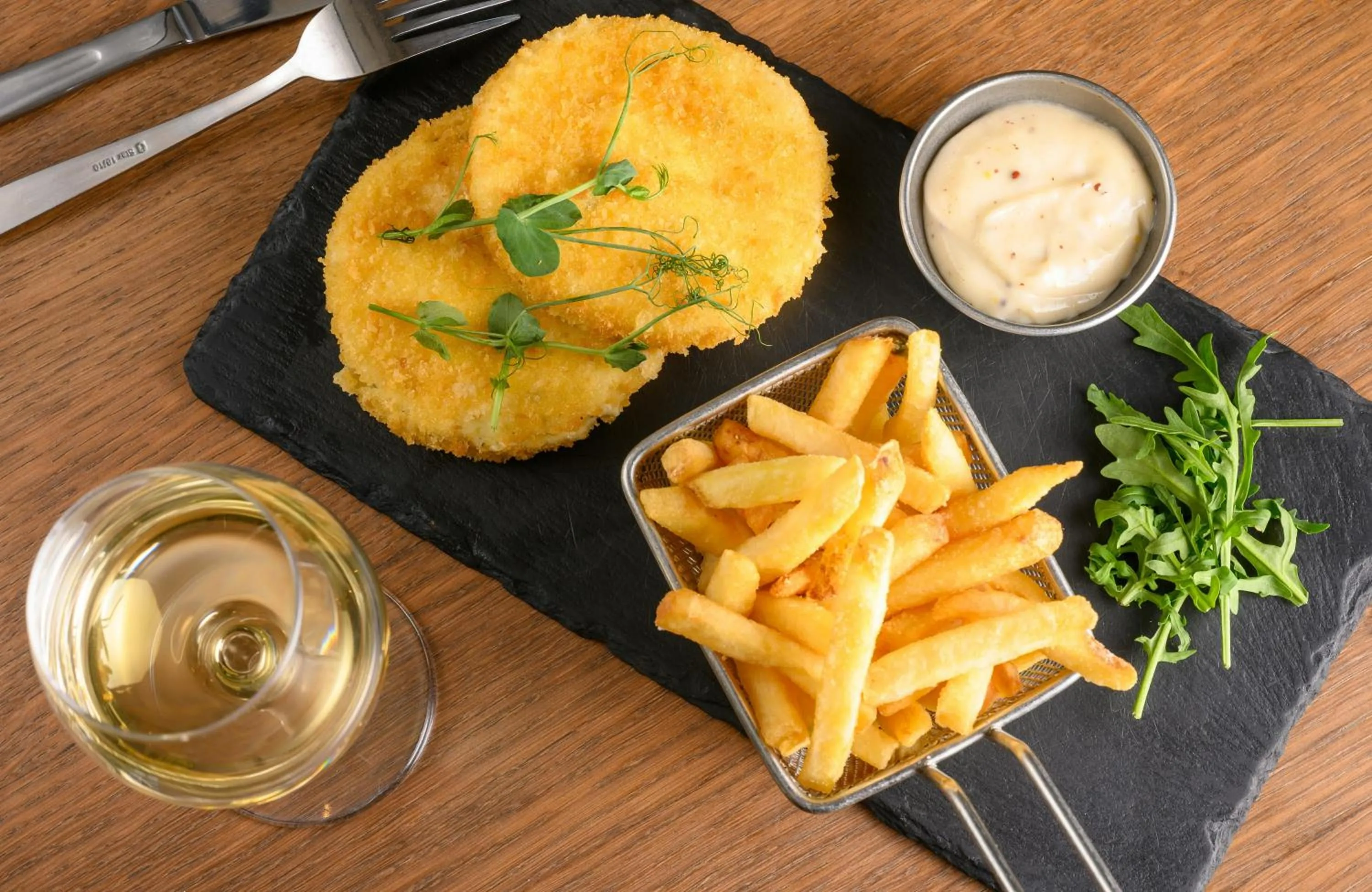 Restaurant/places to eat in Leonardo Hotel Budapest