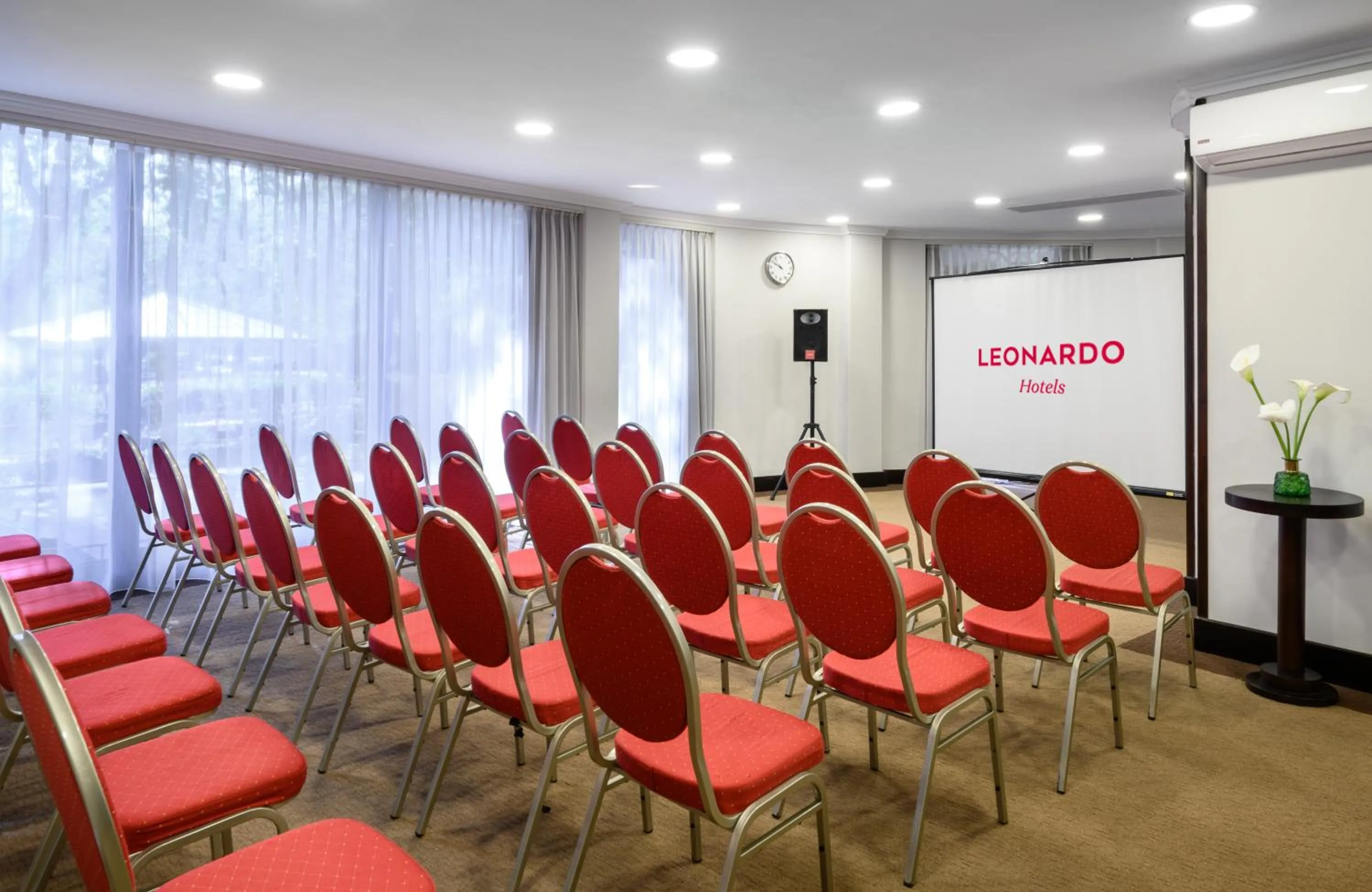 Meeting/conference room in Leonardo Hotel Budapest