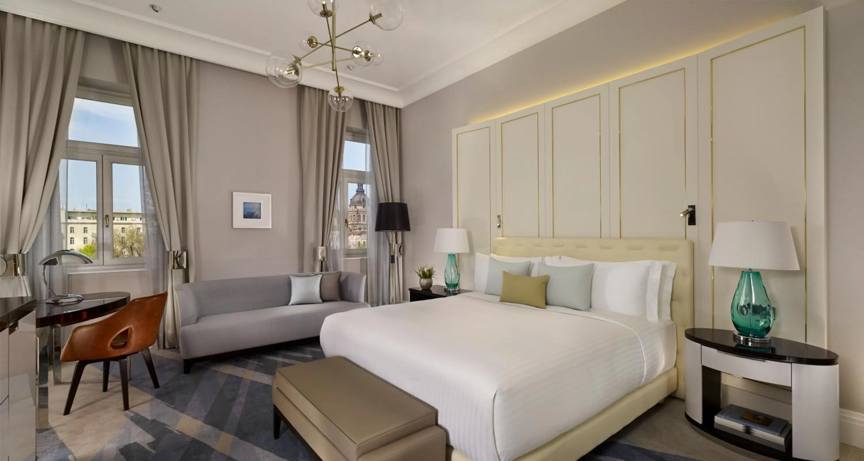 Bed in Al Habtoor Palace Budapest, Preferred Hotels & Resorts