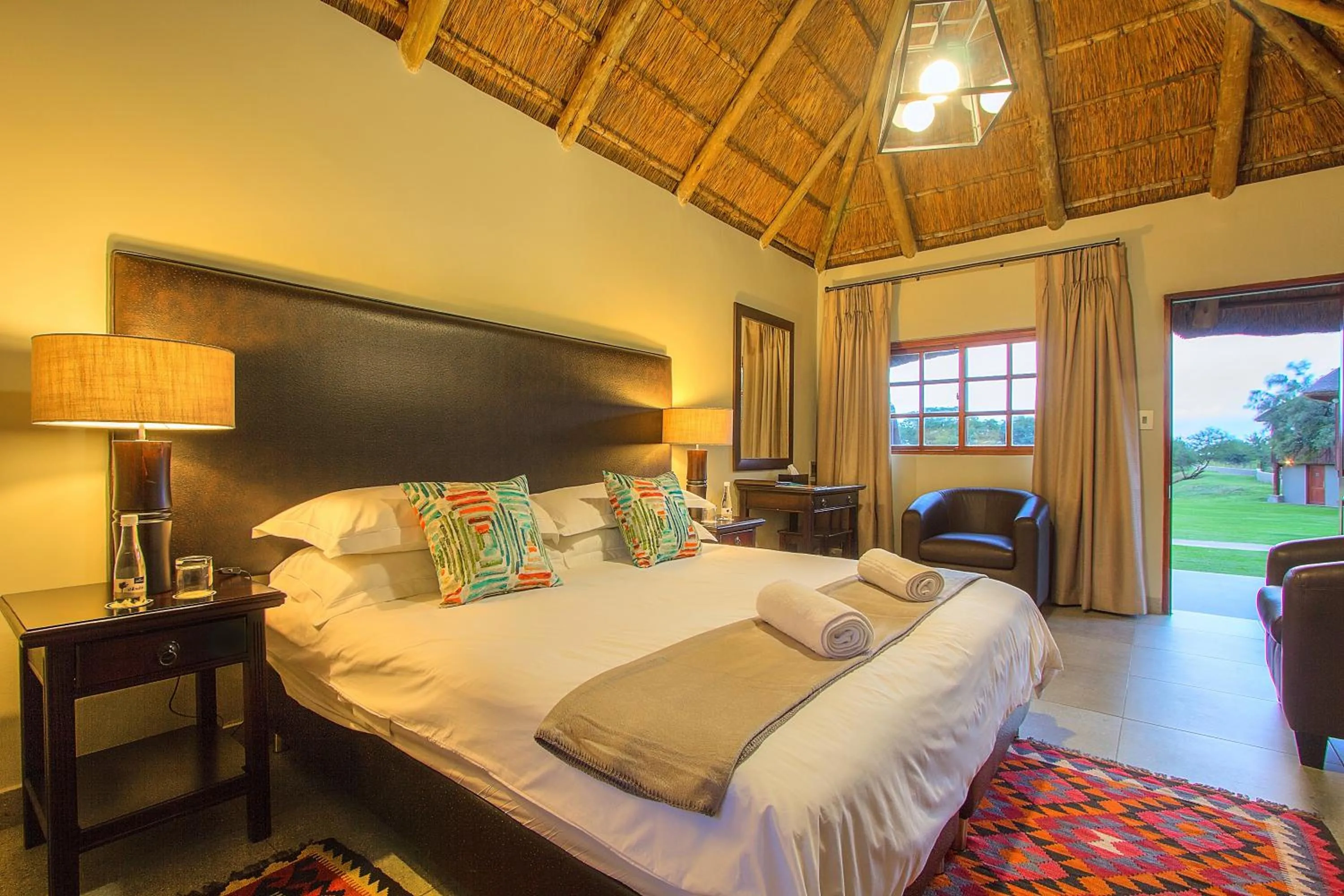 Bedroom, Bed in Mongena Private Game Lodge