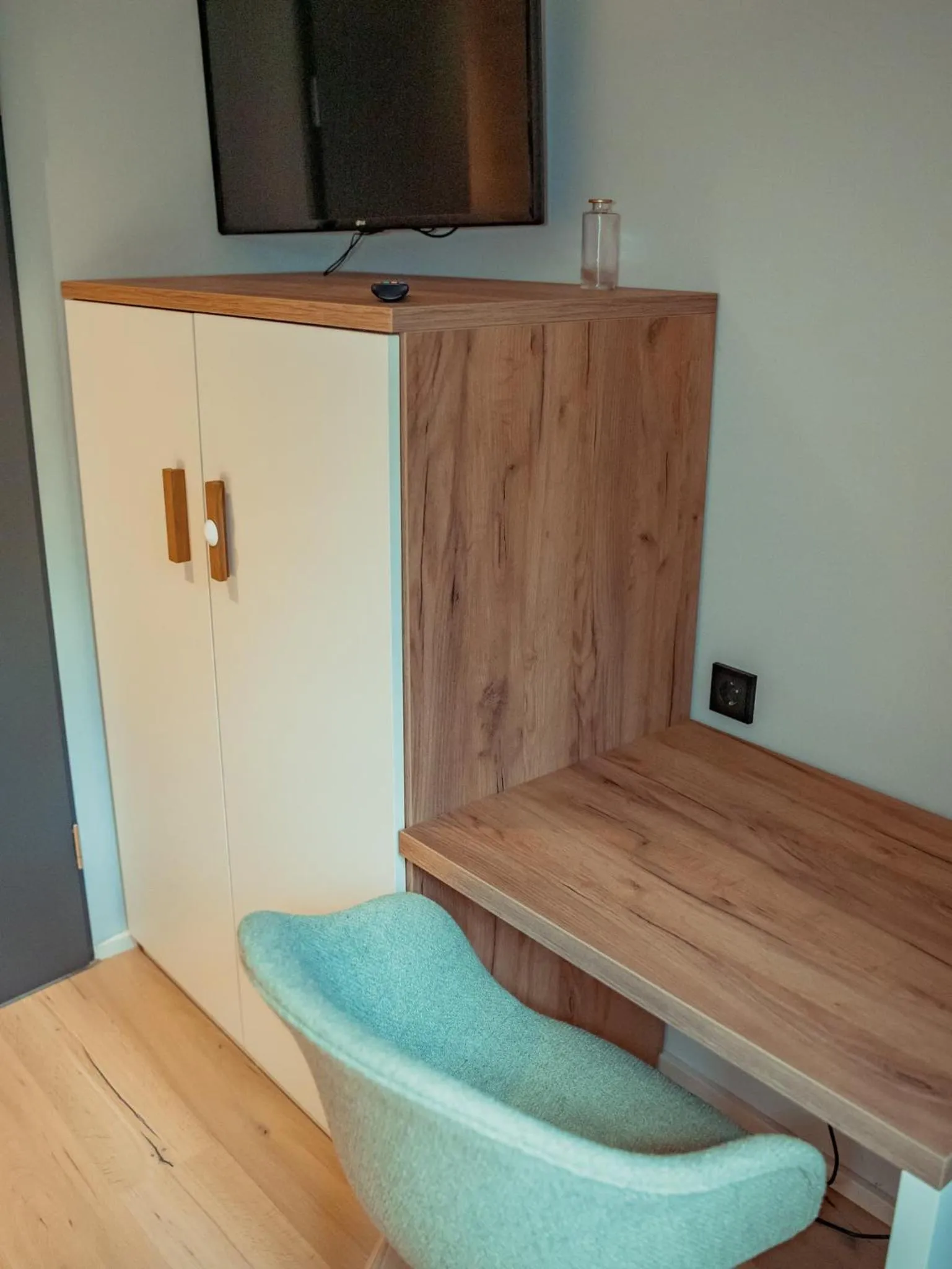 wardrobe in Mariandl im Oberwirt