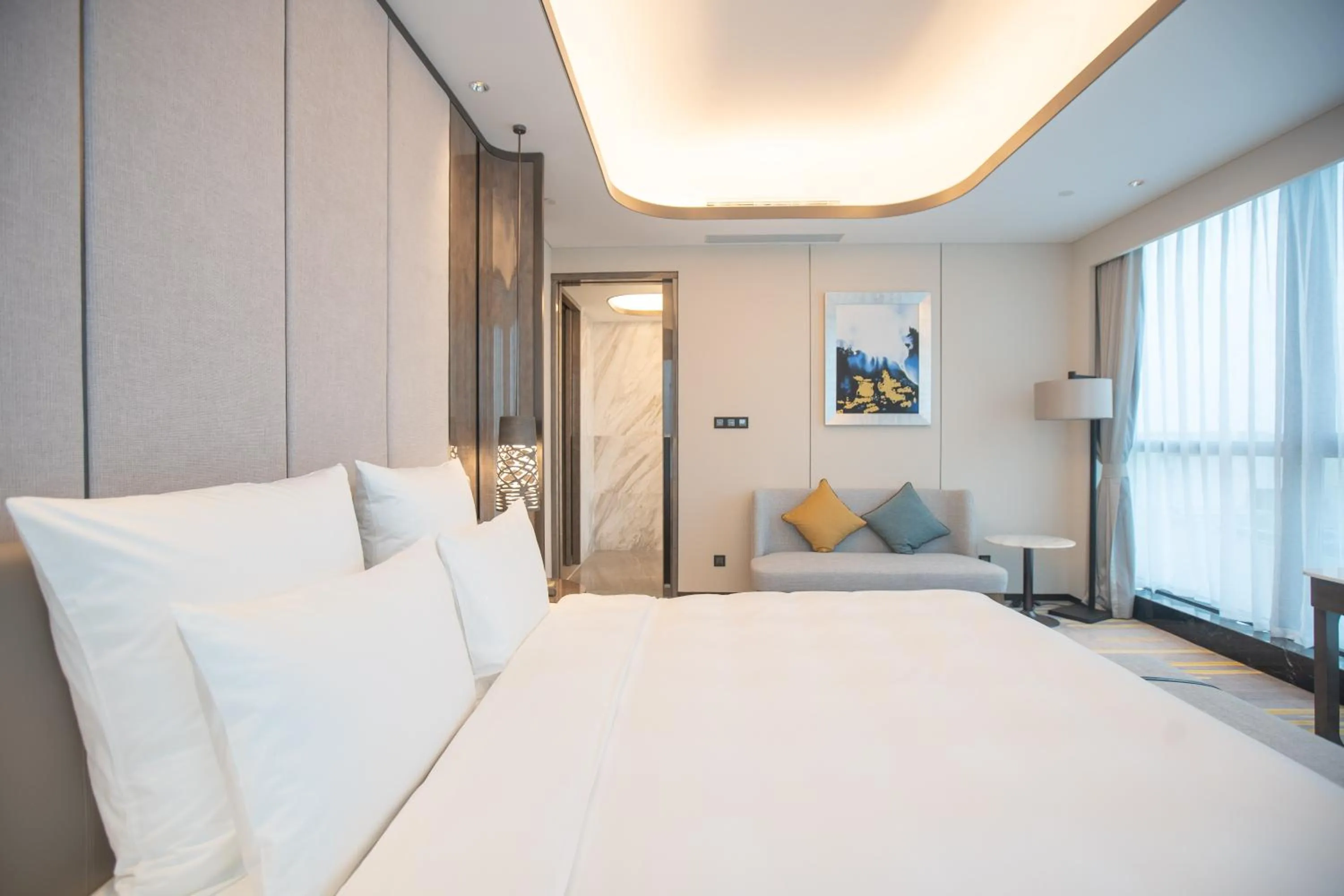 Bed in Pullman Suzhou Zhonghui