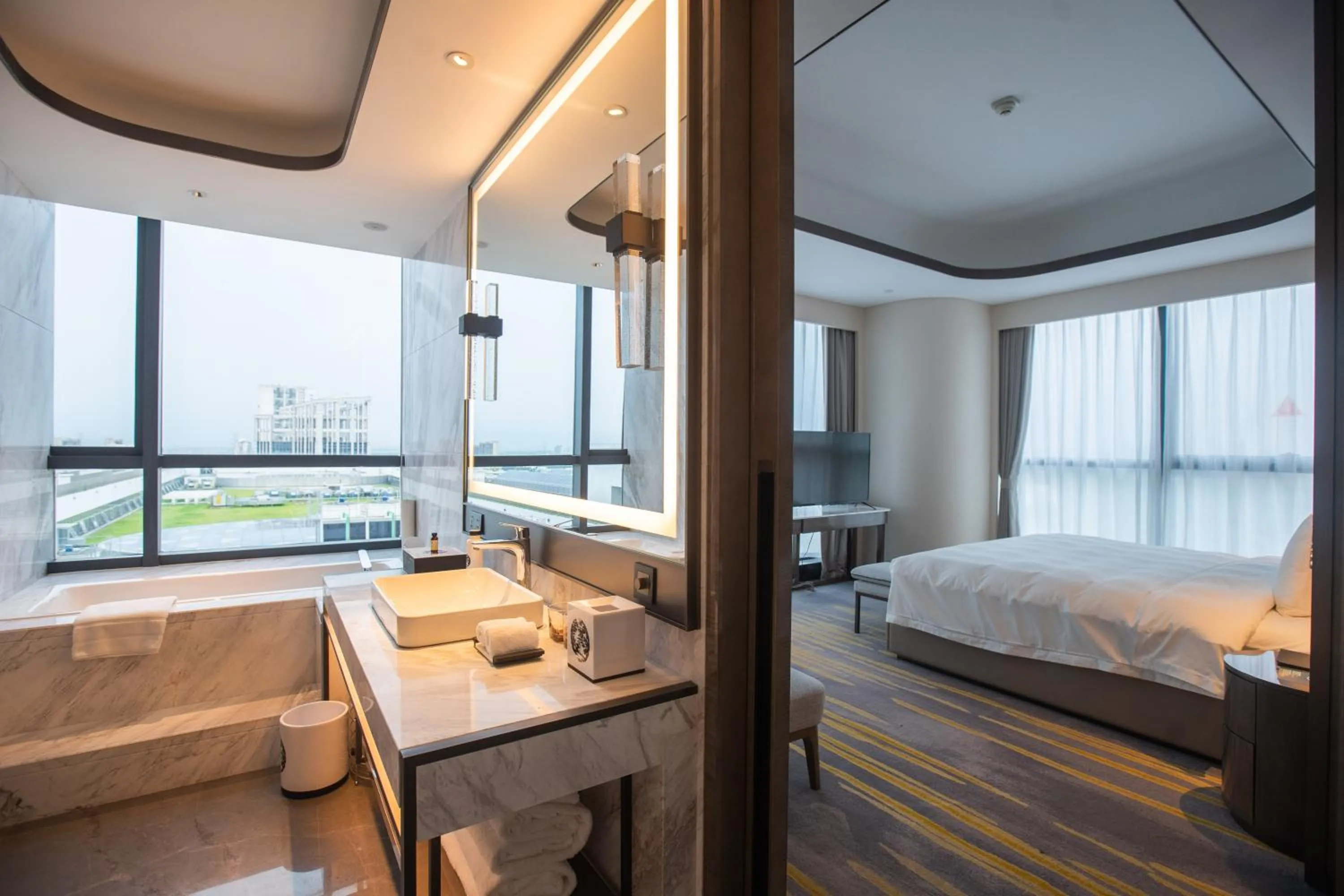 Bed in Pullman Suzhou Zhonghui