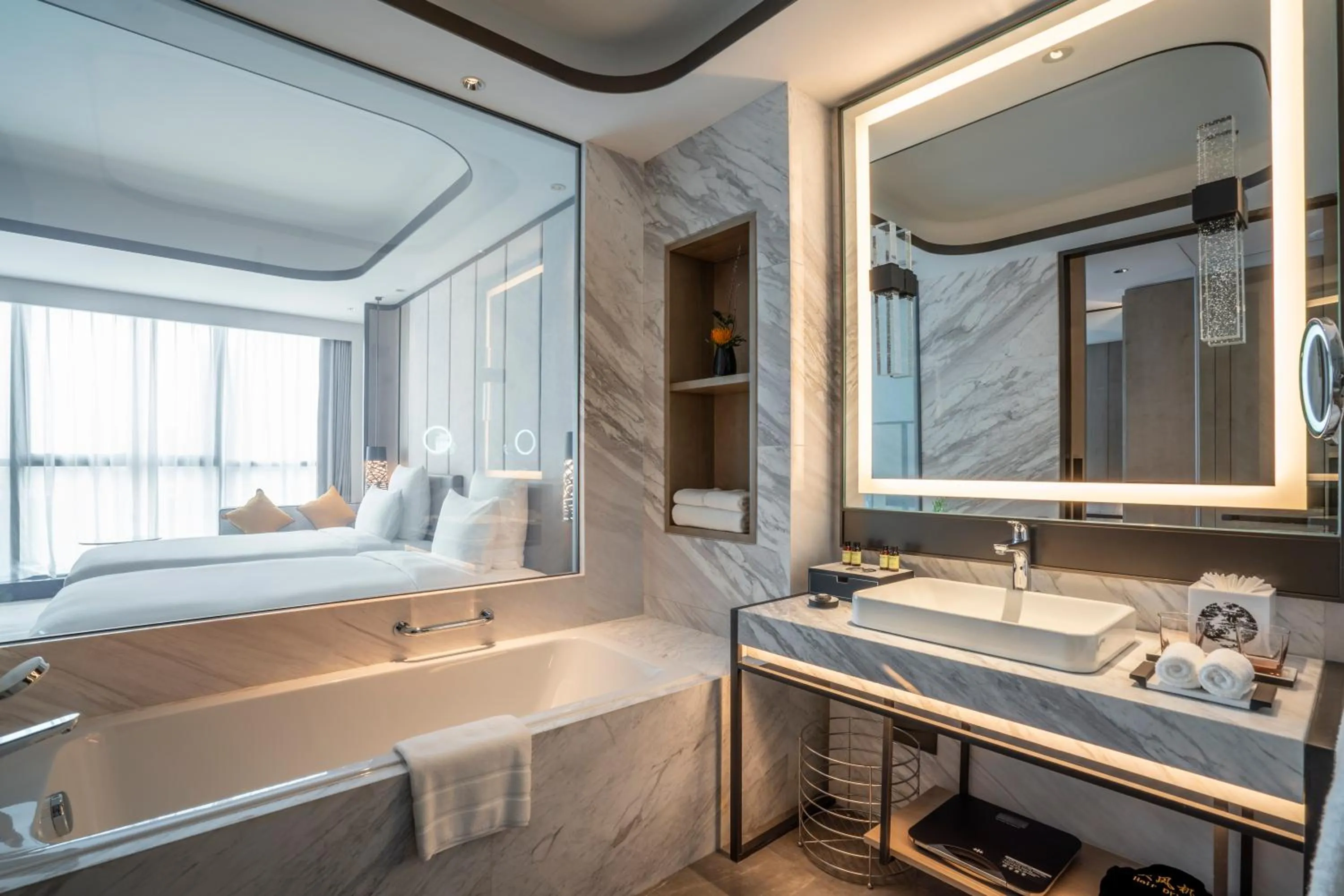 Bathroom, Bed in Pullman Suzhou Zhonghui
