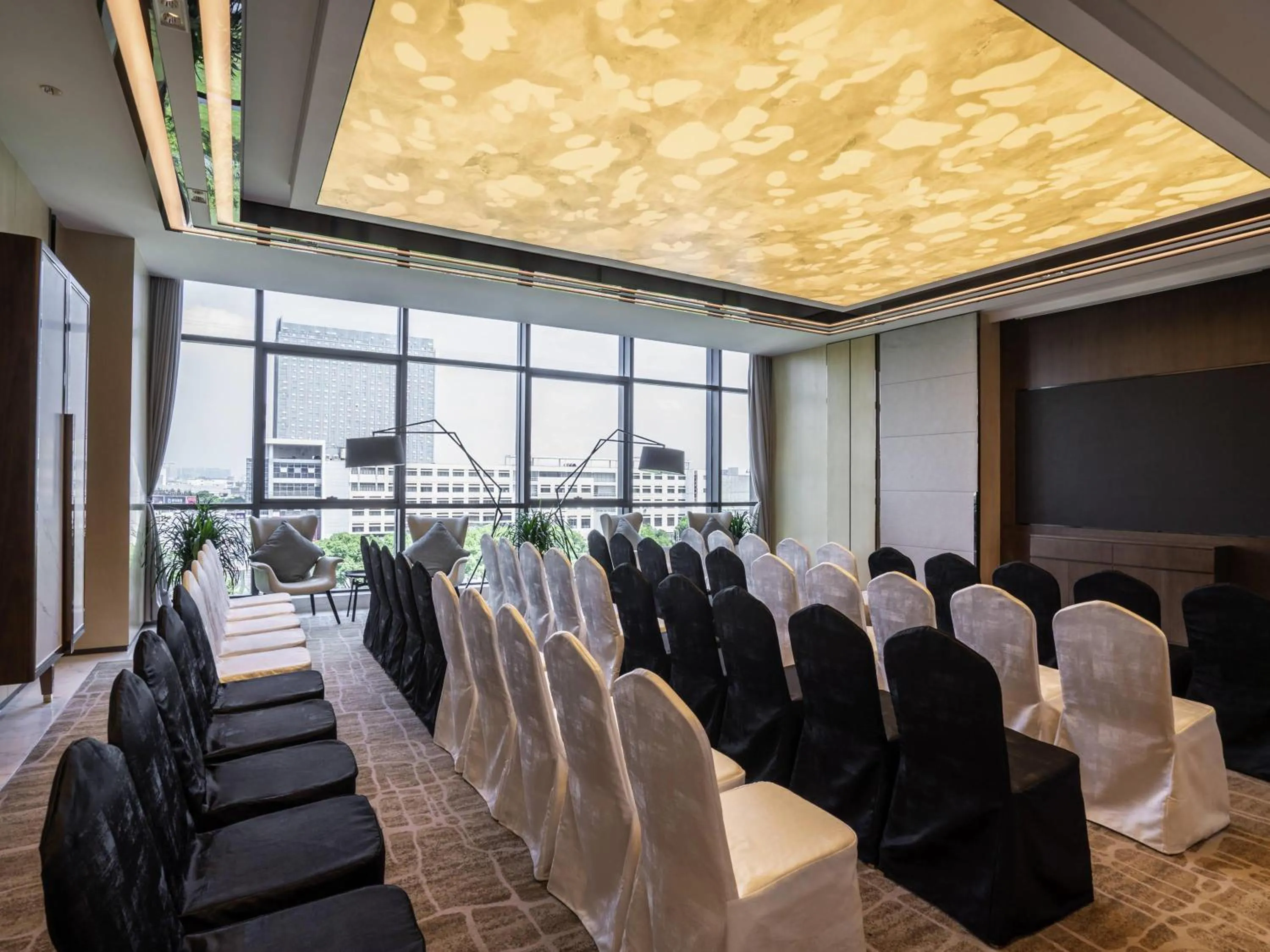 Meeting/conference room in Pullman Suzhou Zhonghui