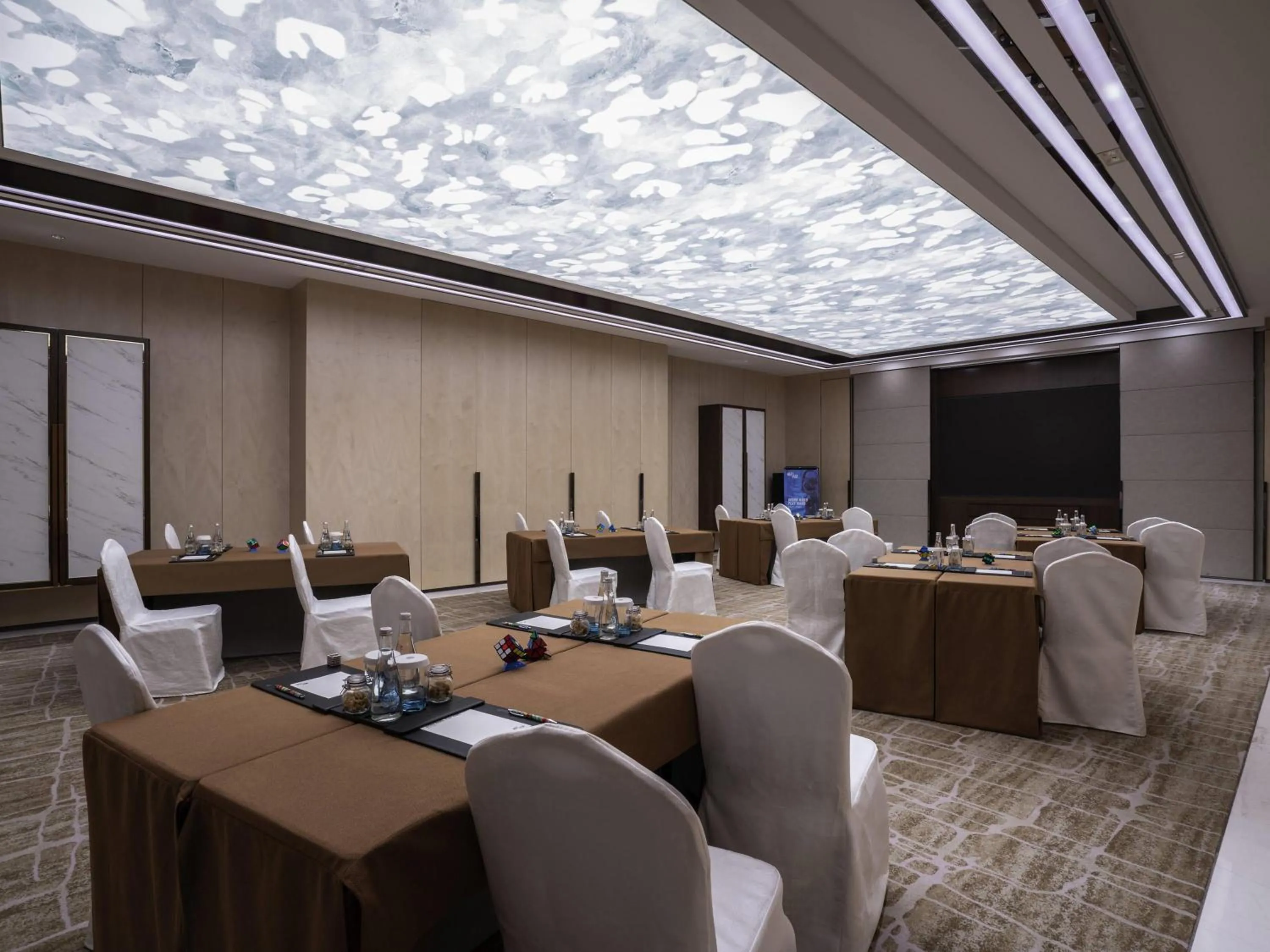 Meeting/conference room in Pullman Suzhou Zhonghui