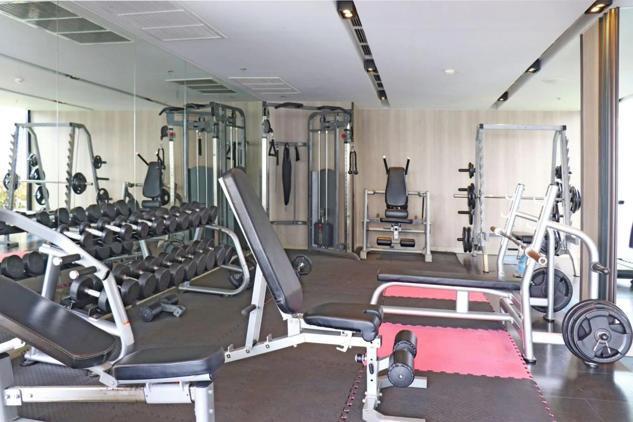 Fitness centre/facilities in The Quarter Onnut by UHG