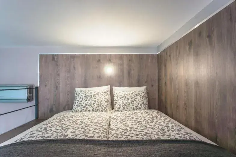 Queen Room with Balcony in Hotel Sissy Residence Queen Room with Balcony in Hotel Sissy Residence