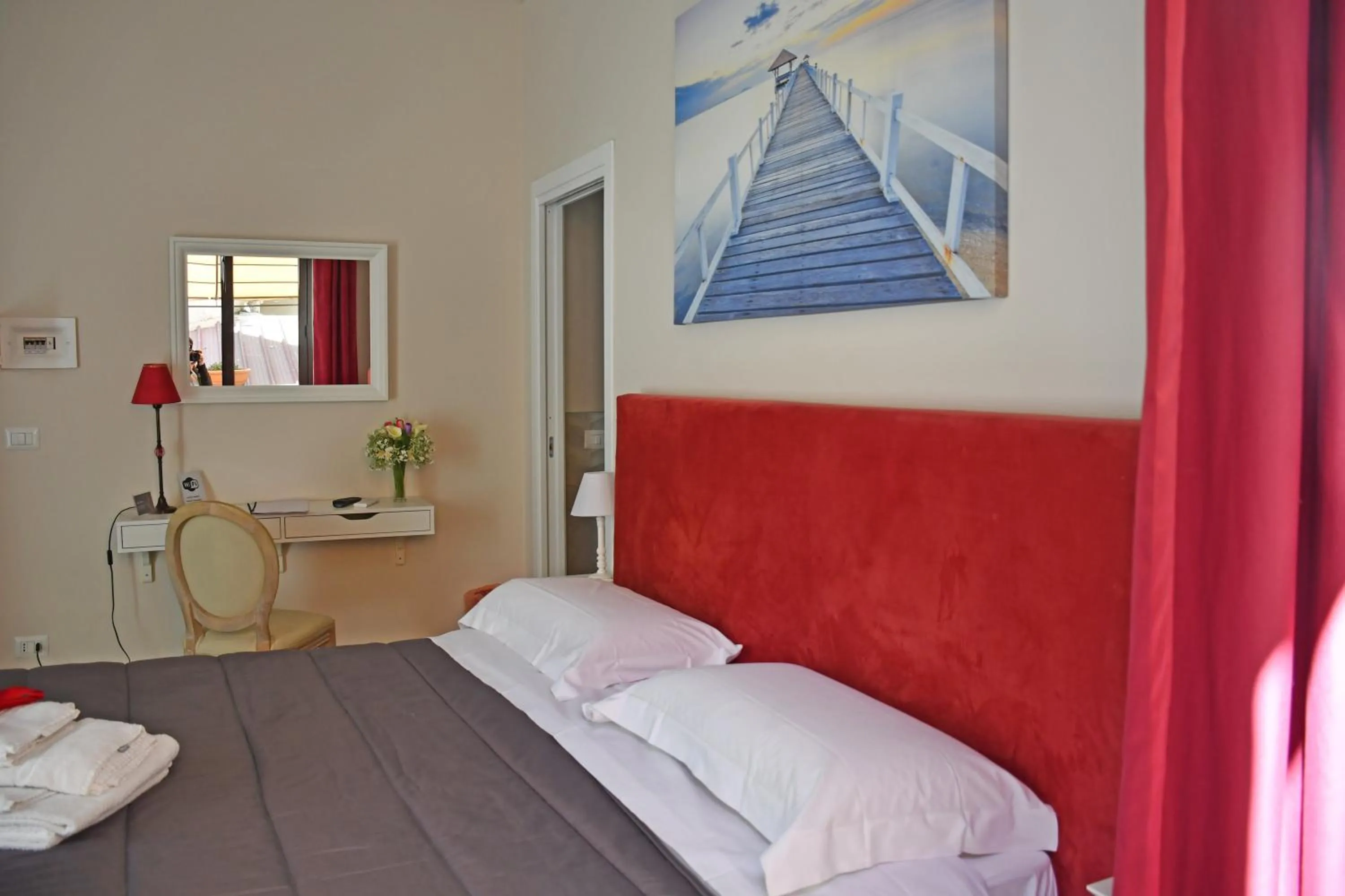 Photo of the whole room, Bed in B&B Romeo Luxury Rooms