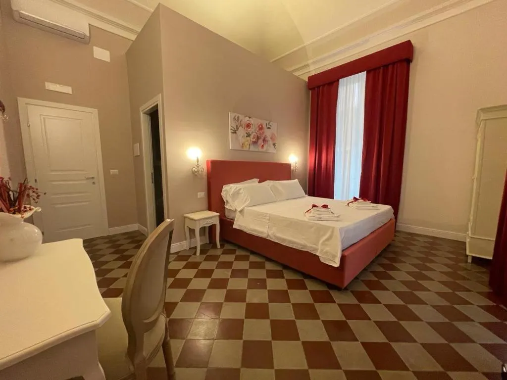 Bedroom, Bed in B&B Romeo Luxury Rooms