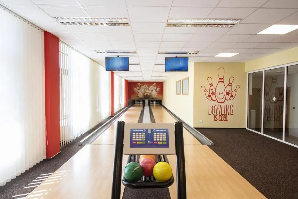 Bowling in Hotel Berounka