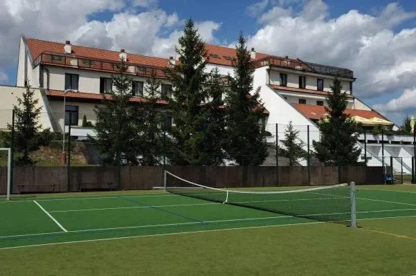 Tennis court in Hotel Berounka