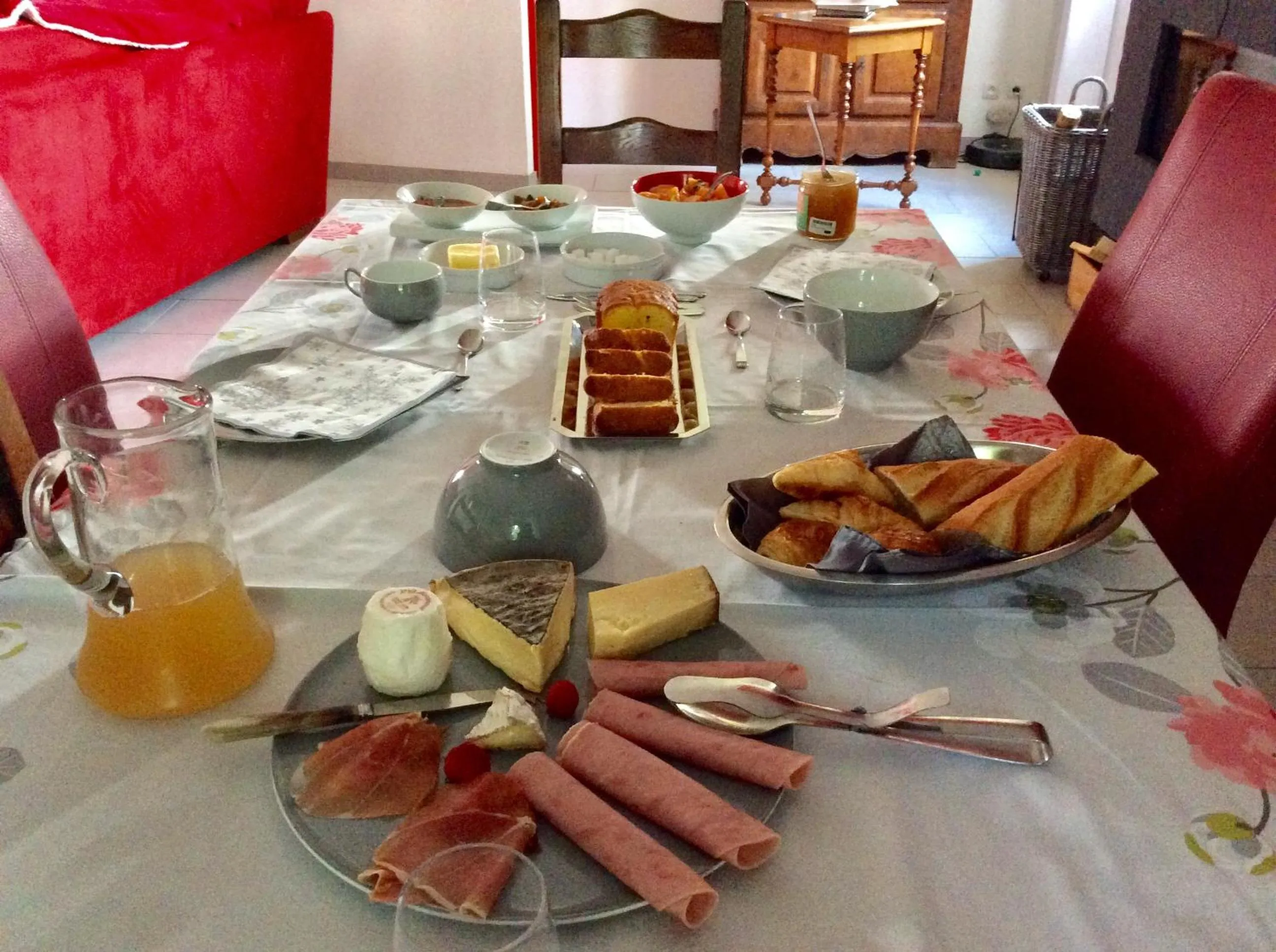 Breakfast in Chambres tout confort du Tilleul