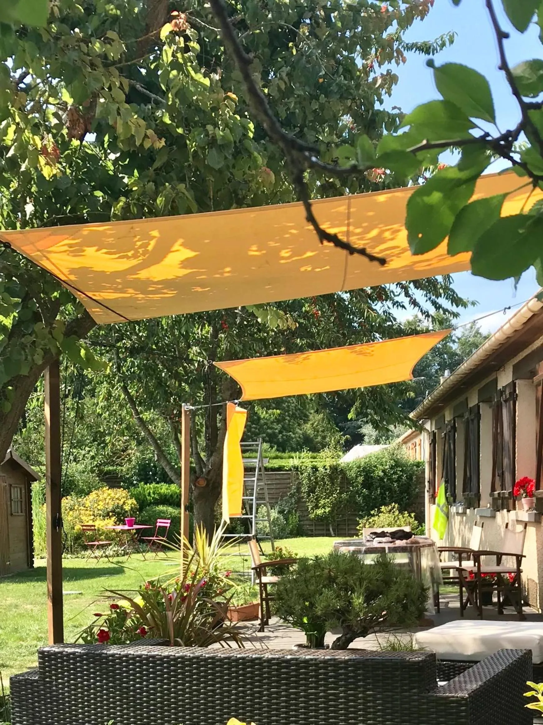 Patio in Chambres tout confort du Tilleul