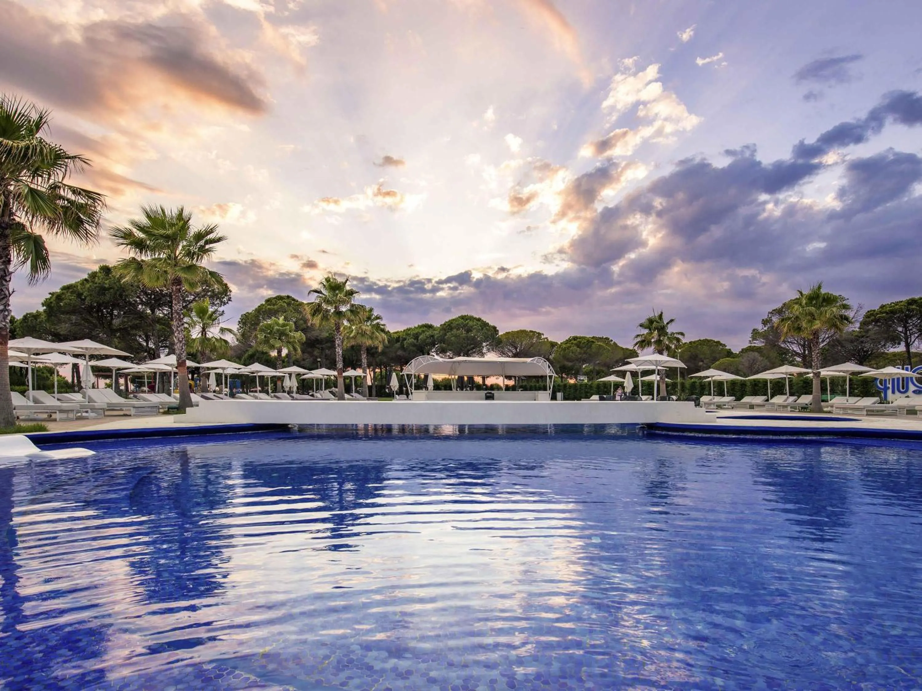 Pool view in Mövenpick Hotel Lalez Durres
