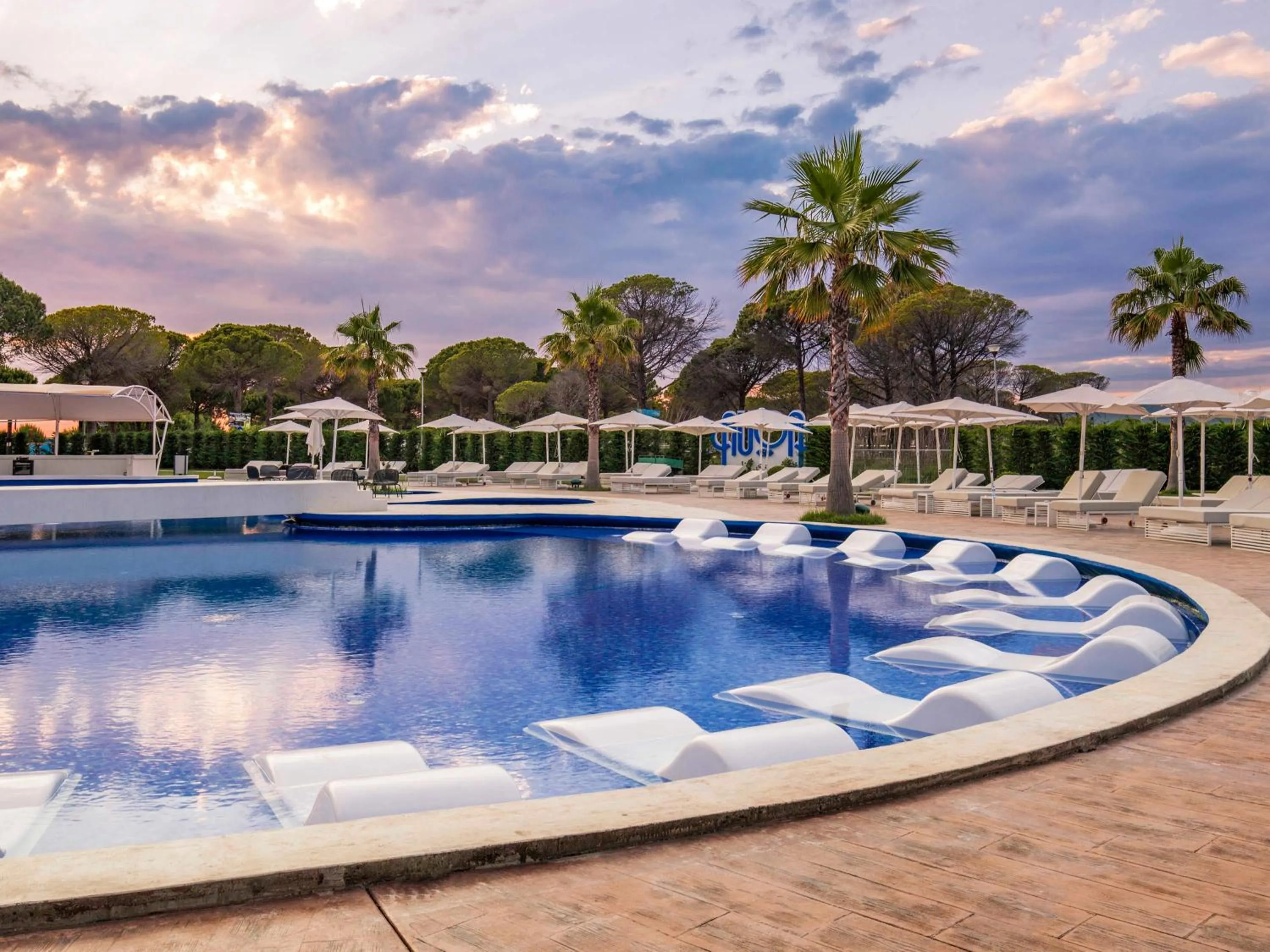 Swimming pool in Mövenpick Hotel Lalez Durres